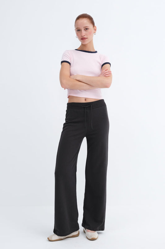 Charcoal_Elastic-Waist-Wide-Leg-Sweatpants-addax