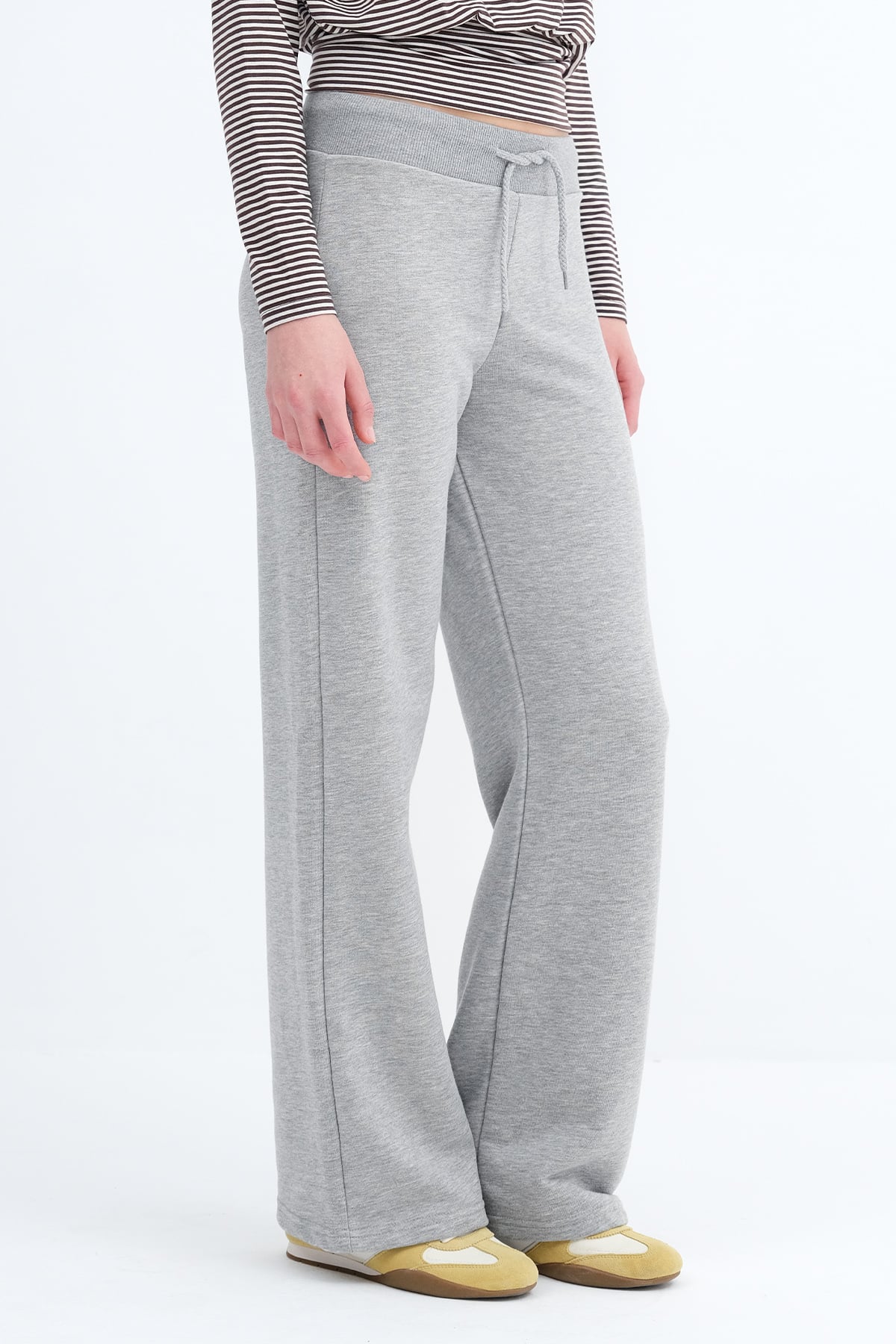 Grey-Melange_Elastic-Waist-Wide-Leg-Sweatpants-addax