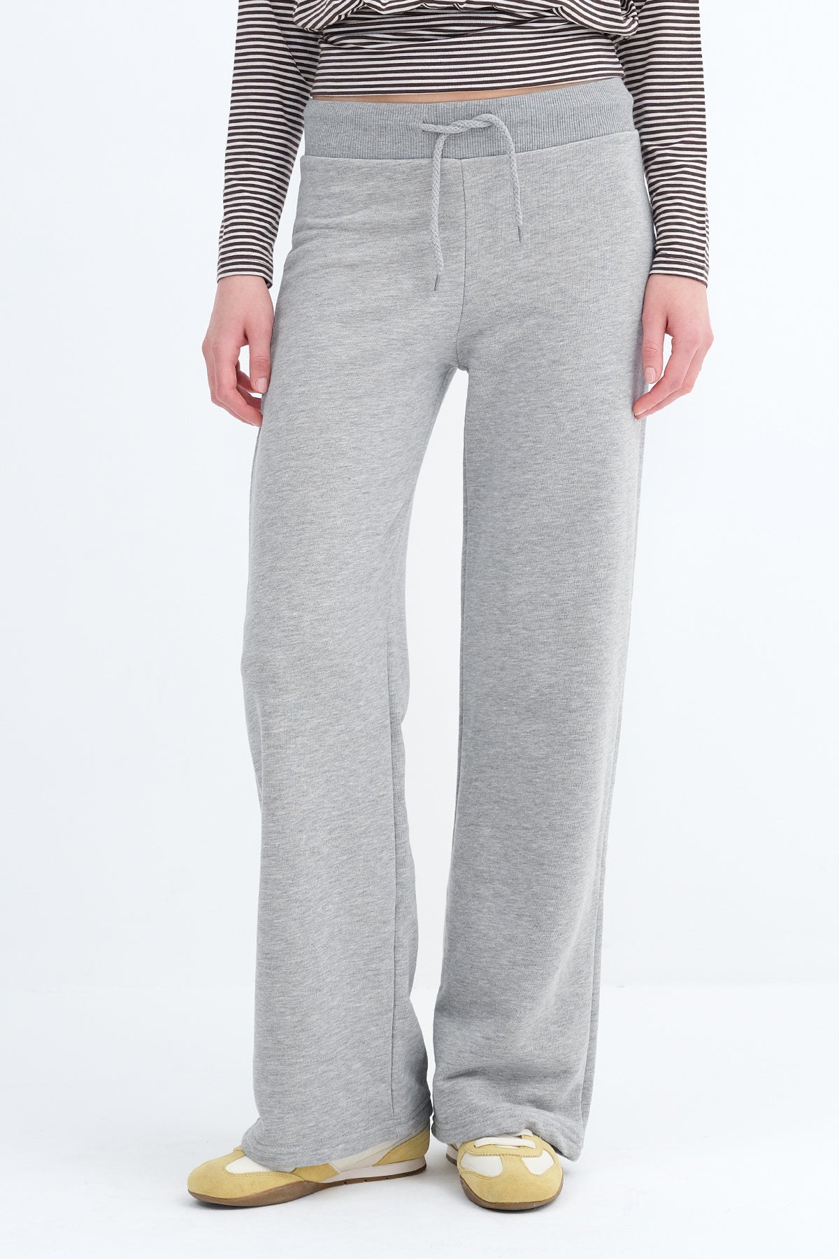 Grey-Melange_Elastic-Waist-Wide-Leg-Sweatpants-addax