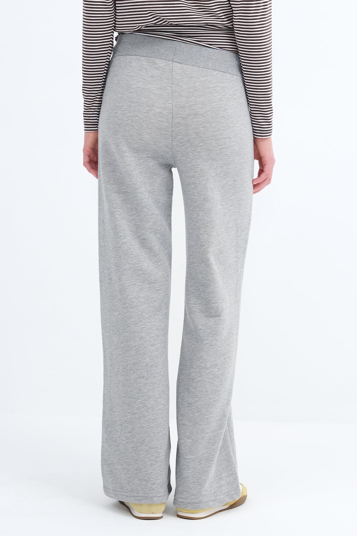 Grey-Melange_Elastic-Waist-Wide-Leg-Sweatpants-addax