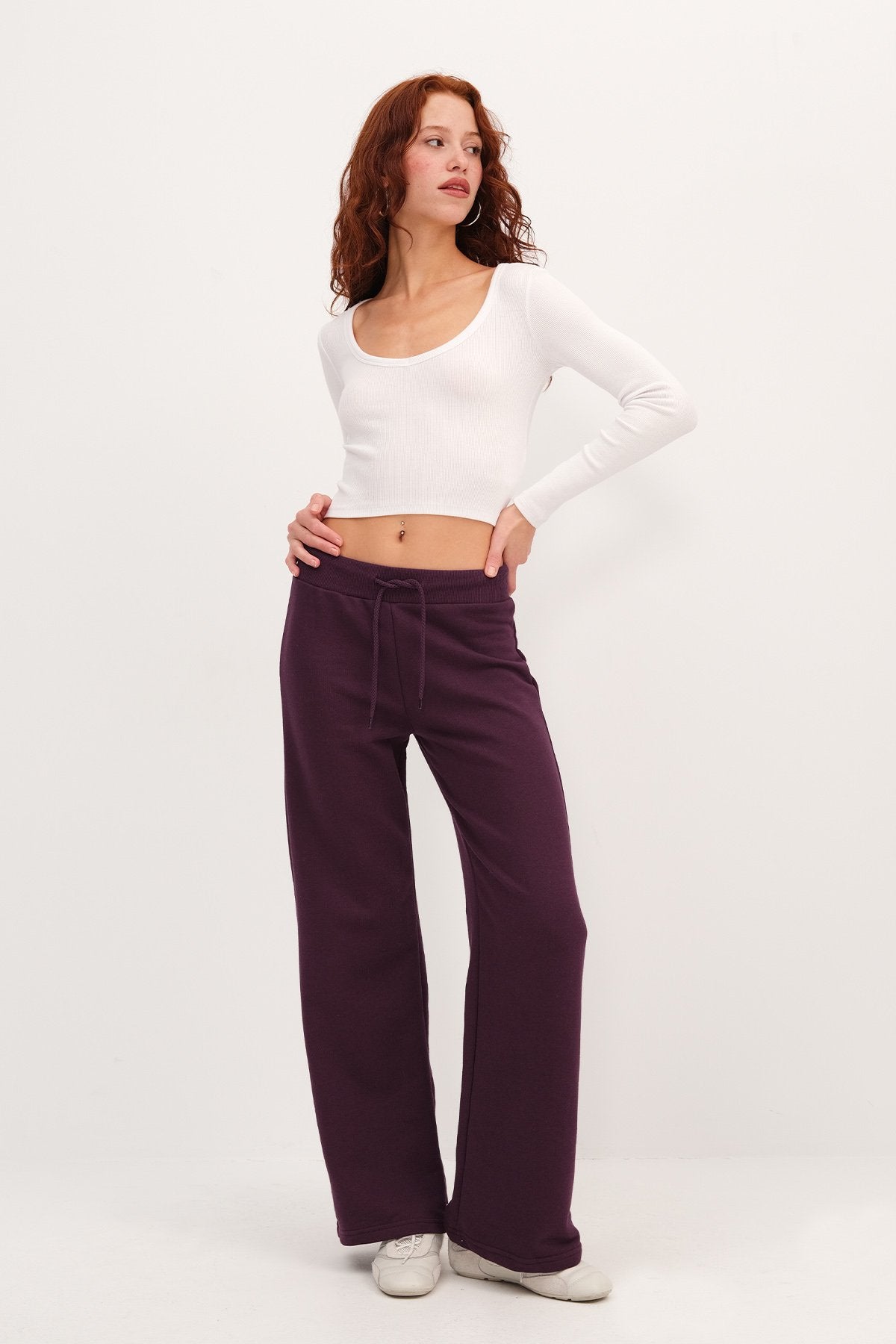 Gardenia_Elastic-Waist-Wide-Leg-Sweatpants-addax