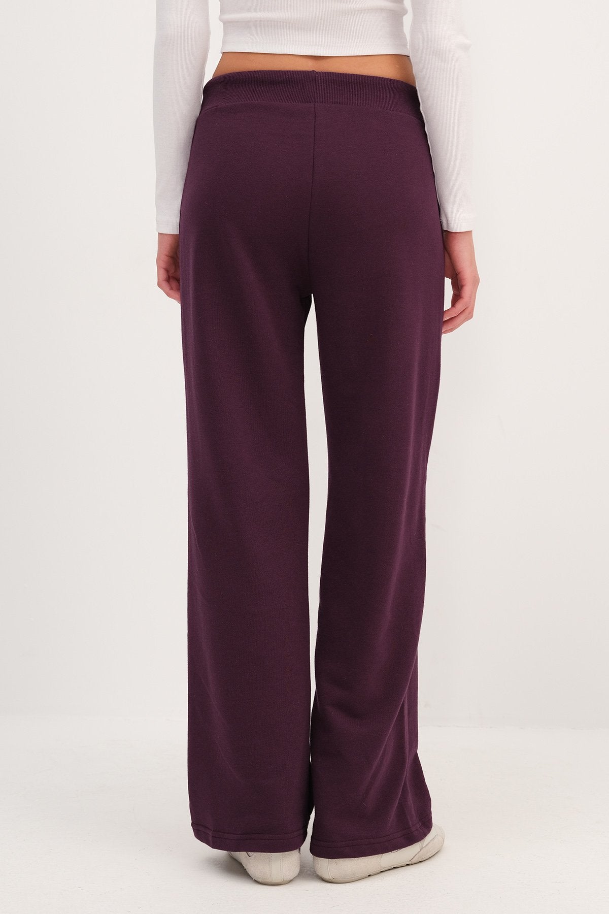Gardenia_Elastic-Waist-Wide-Leg-Sweatpants-addax