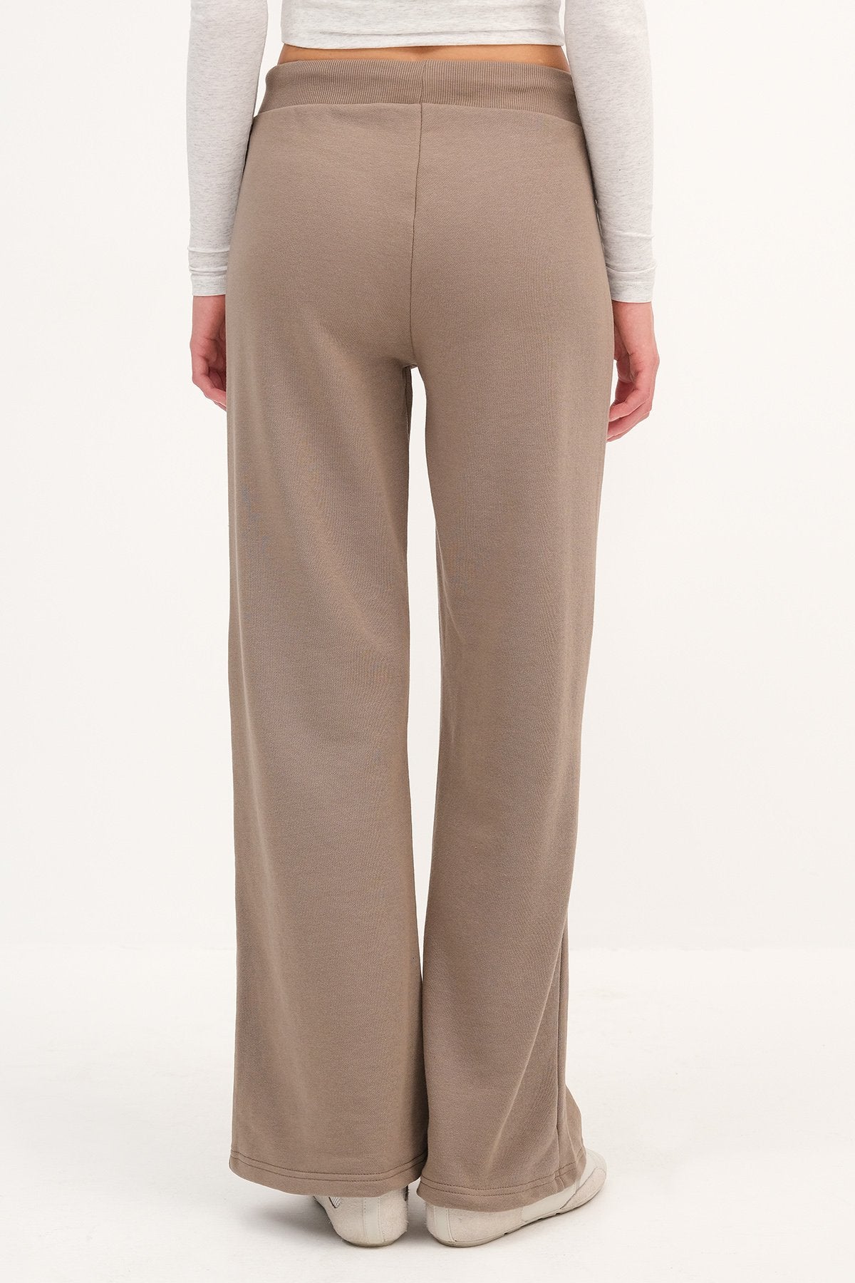 Annual_Elastic-Waist-Wide-Leg-Sweatpants-addax