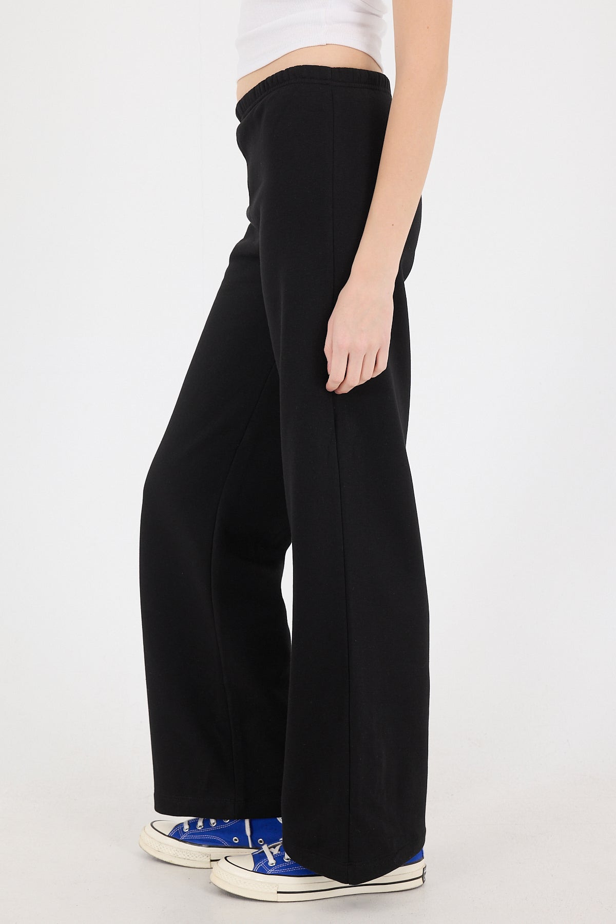 Black_Elastic-Waist-Wide-Leg-Sweatpants-addax
