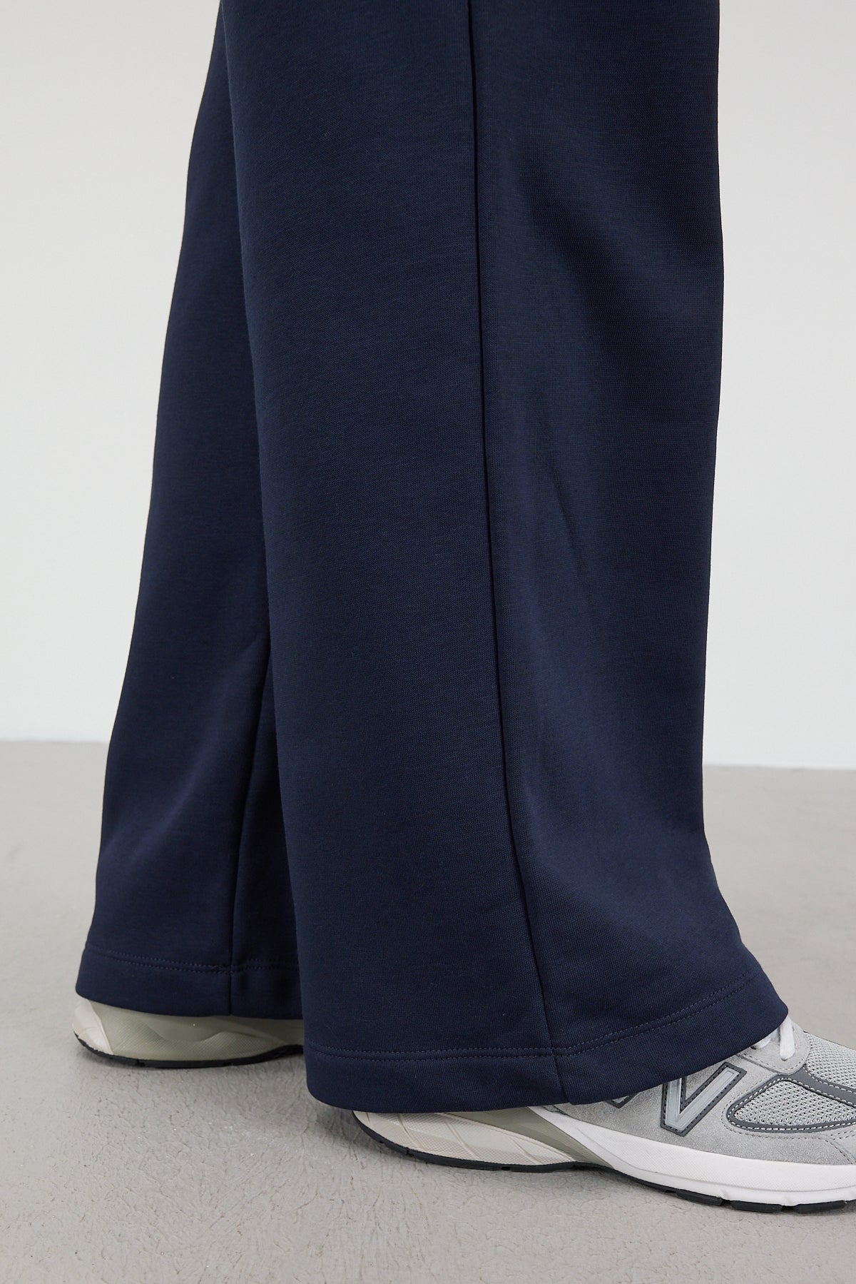 Night-Blue_Elastic-Waist-Wide-Leg-Sweatpants-addax