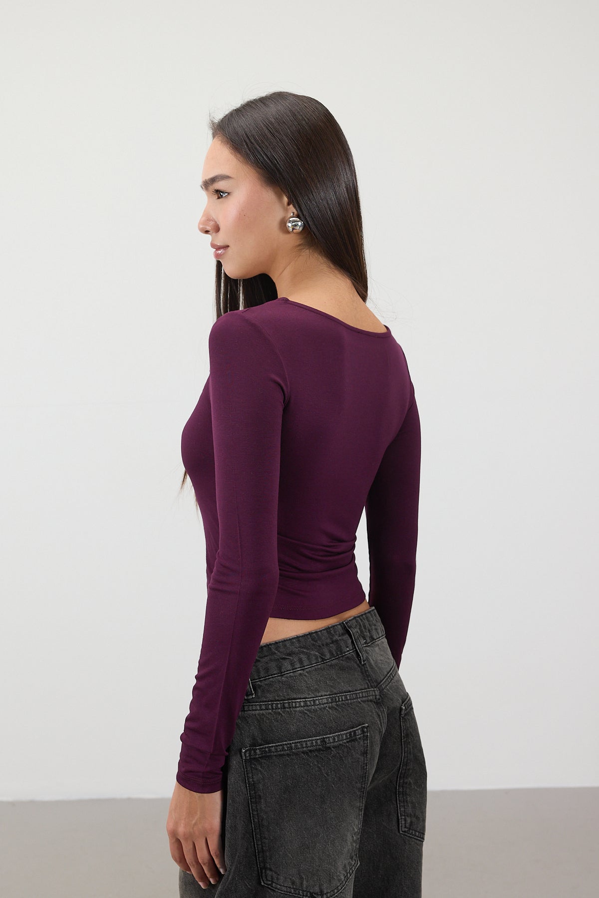 Gardenia_Long-Sleeve-Basic-Blouse-addax