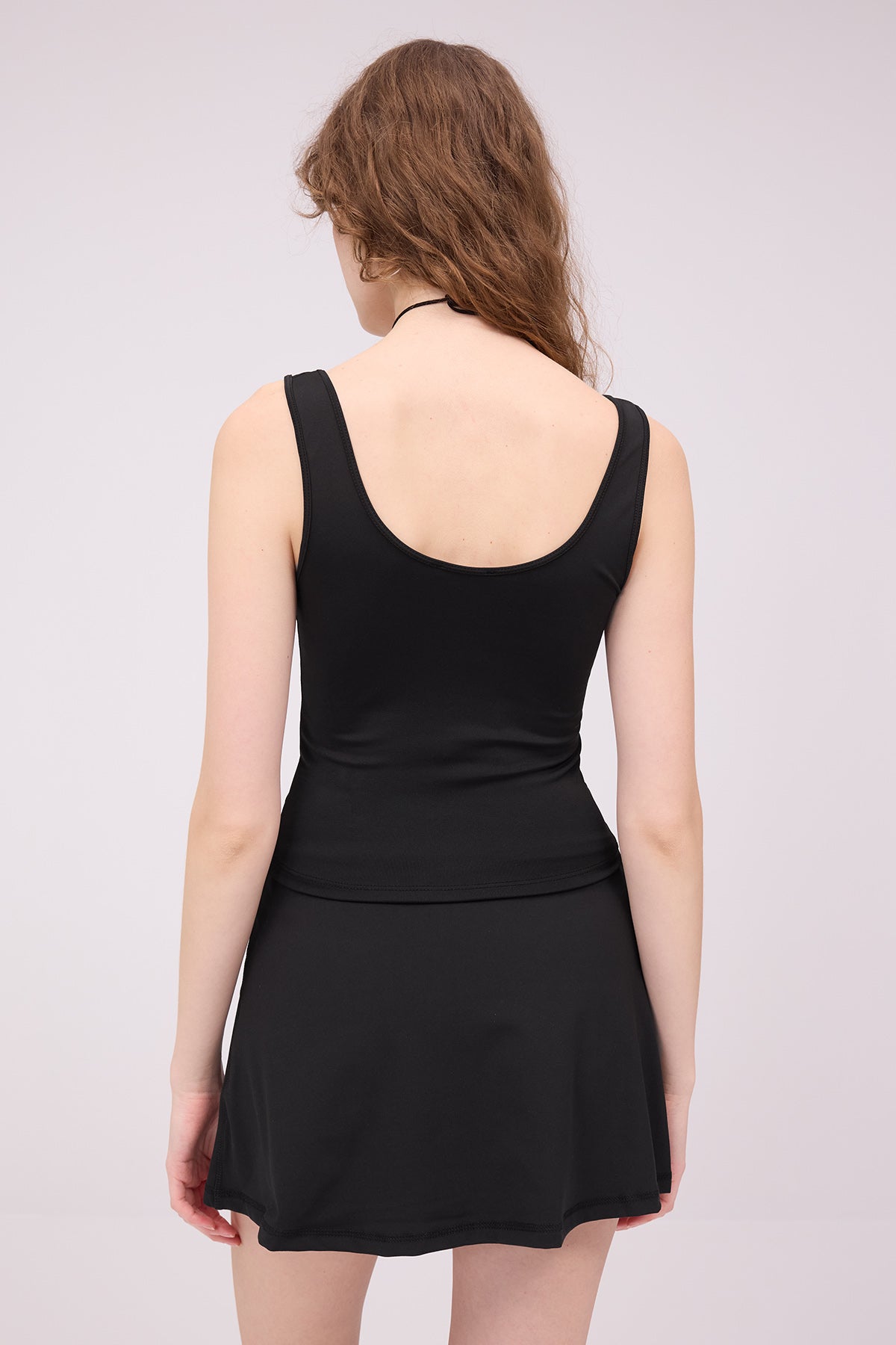 Black_U-Neck-Basic-Undershirt-addax