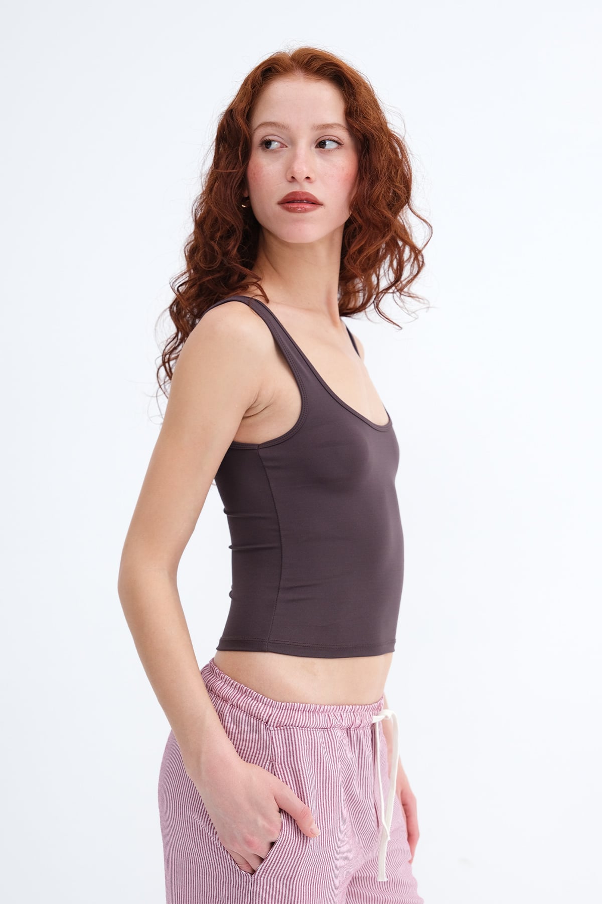 Soft-Brown_U-Neck-Basic-Undershirt-addax