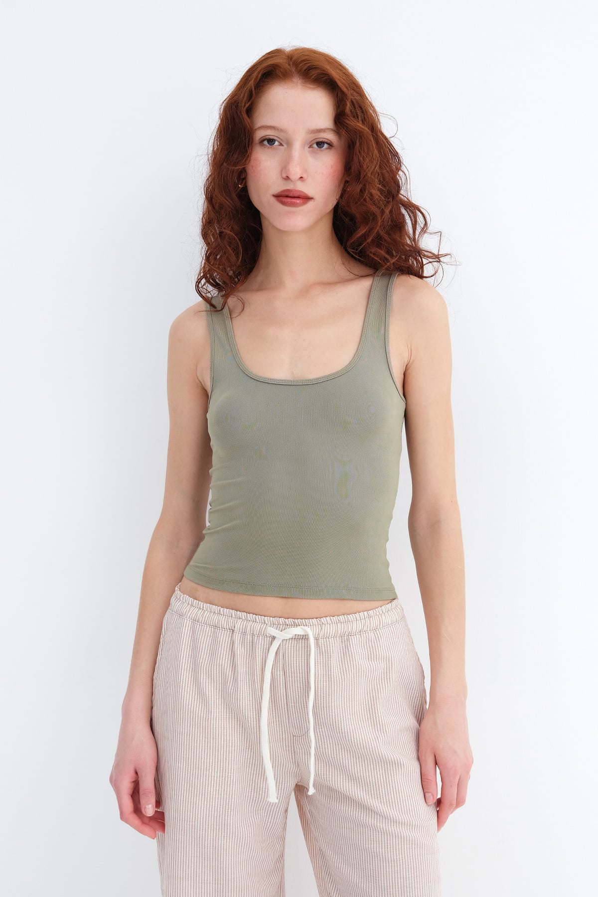 Sage_U-Neck-Basic-Undershirt-addax