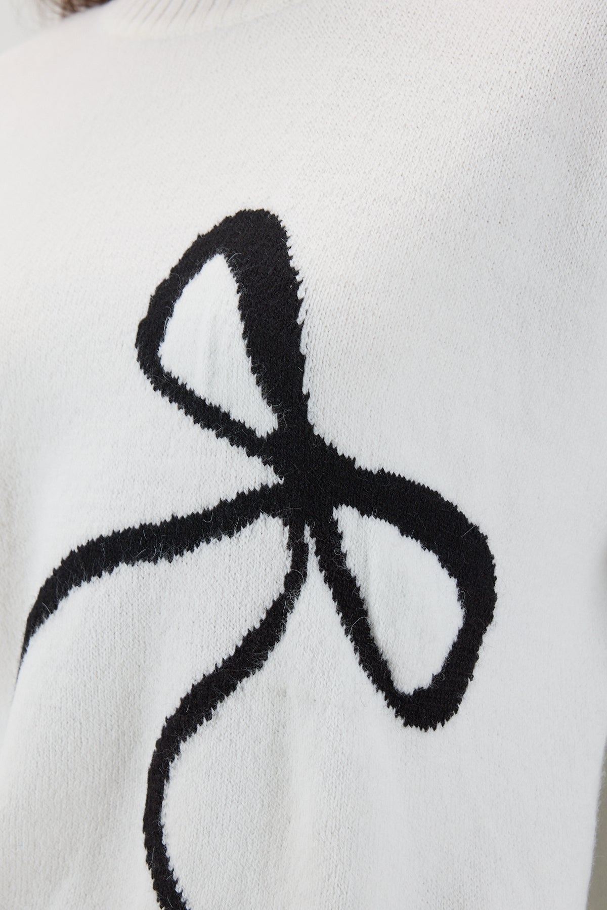 Ecru_Crew-Neck-Bow-Patterned-Knitwear-Sweater-addax