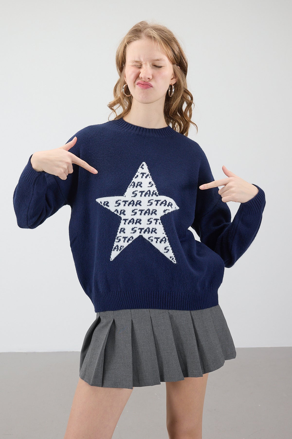 Night-Blue_Crew-Neck-Star-Patterned-Knitwear-Sweater-addax