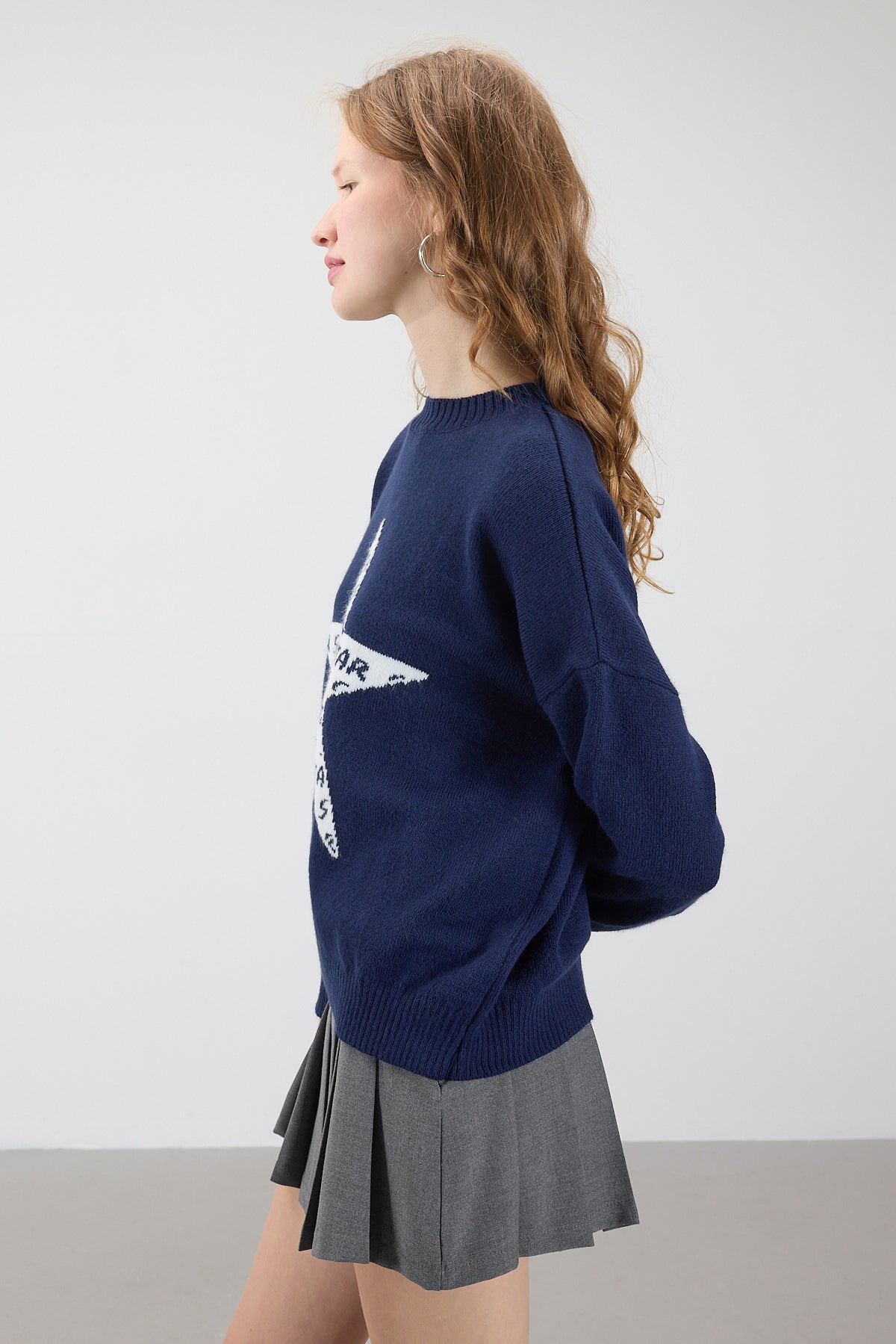 Night-Blue_Crew-Neck-Star-Patterned-Knitwear-Sweater-addax
