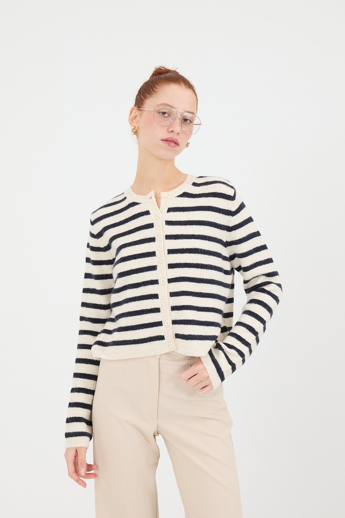 Beige---Night-Blue_Crew-Neck-Striped-Buttoned-Knitwear-Cardigan-addax