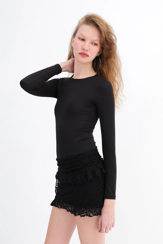 Black_Crew-Neck-Long-Sleeve-Basic-Bodysuit-addax