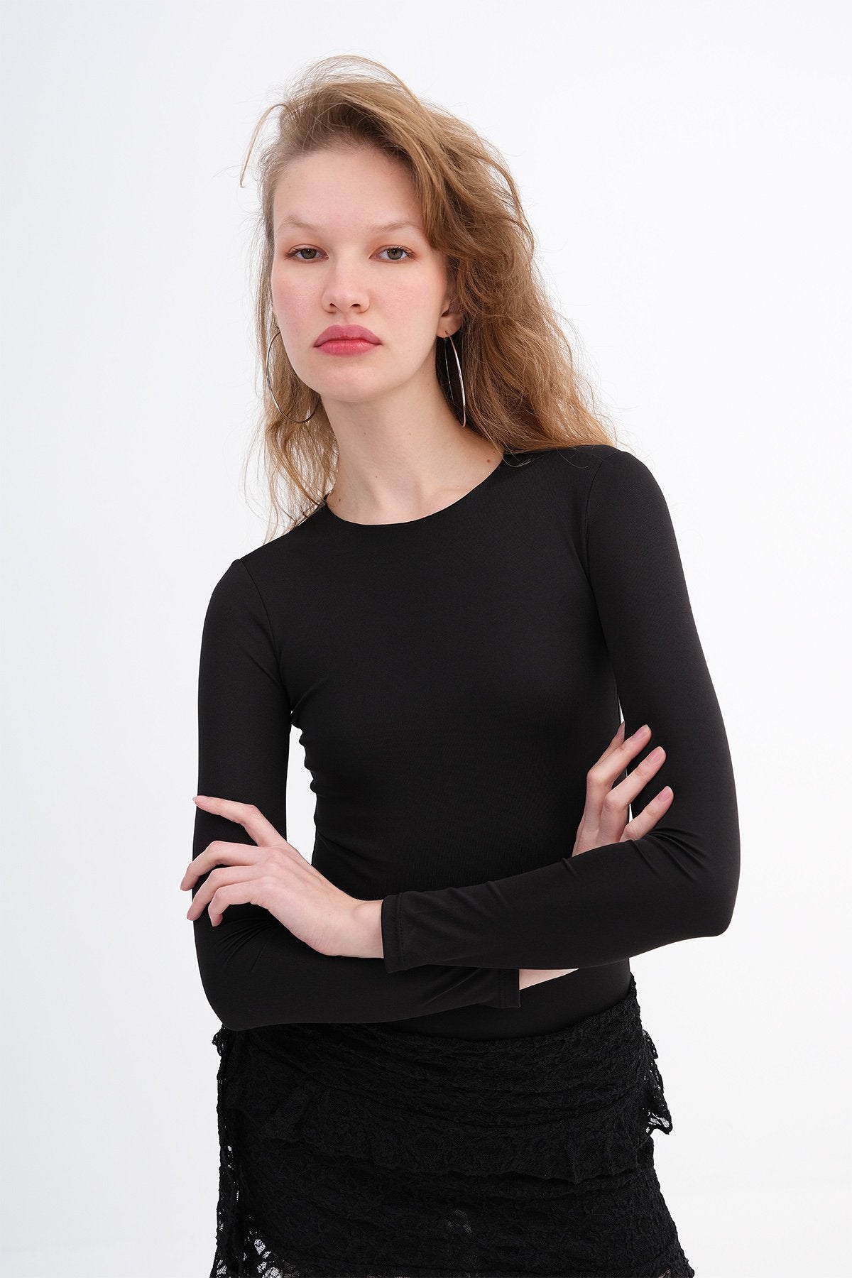 Black_Crew-Neck-Long-Sleeve-Basic-Bodysuit-addax