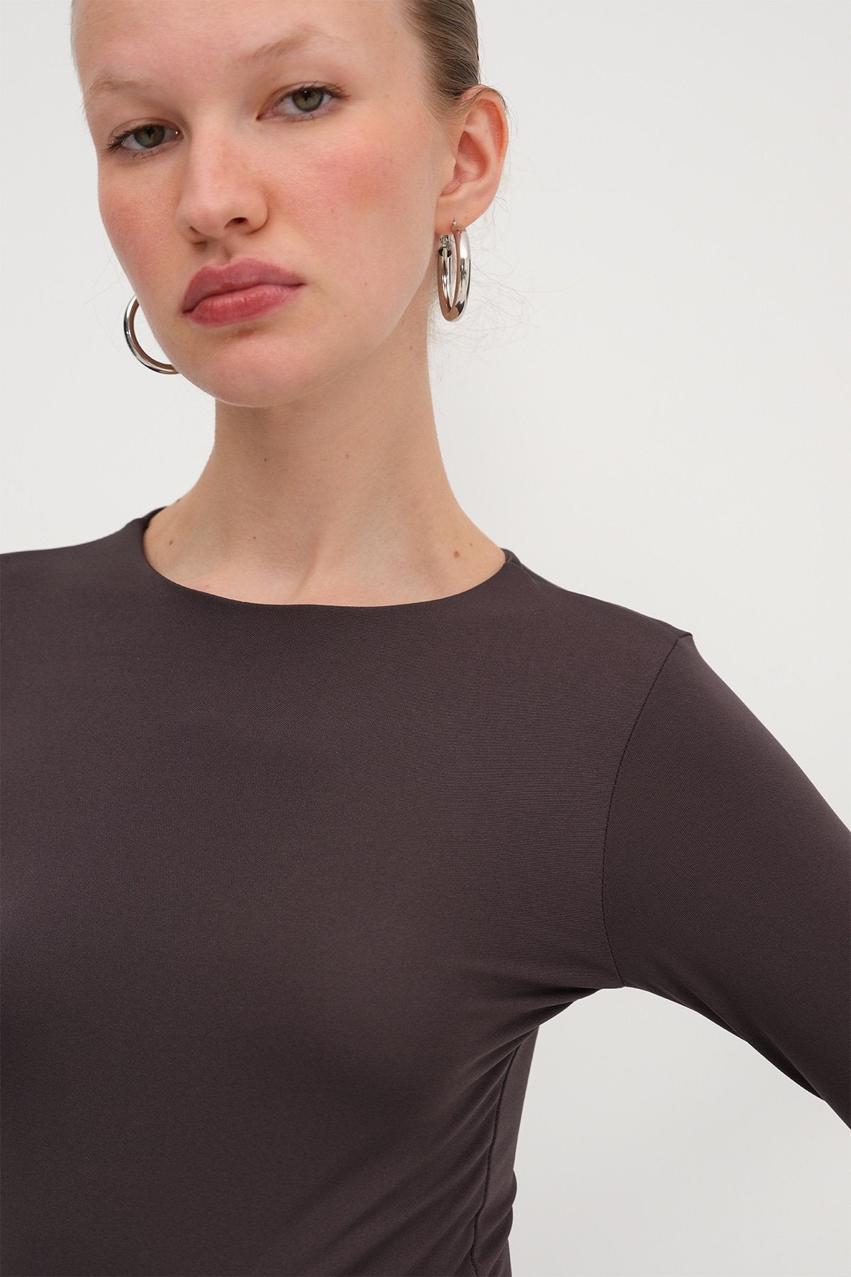 Soft-Brown_Crew-Neck-Long-Sleeve-Basic-Bodysuit-addax