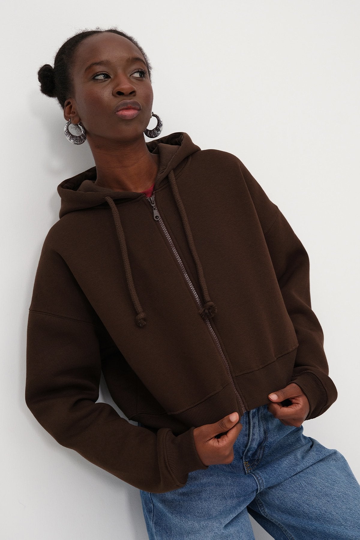 Dark-Brown_Raised-Zipper-Sweatshirt-addax