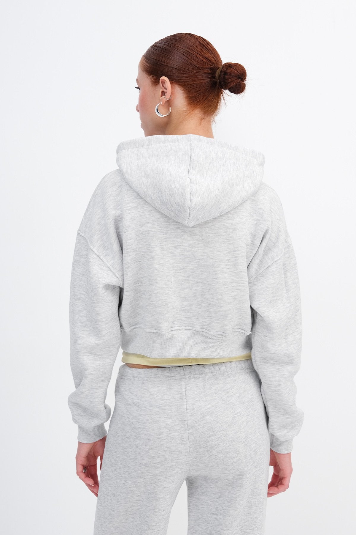Snow-Melange_Raised-Zipper-Sweatshirt-addax