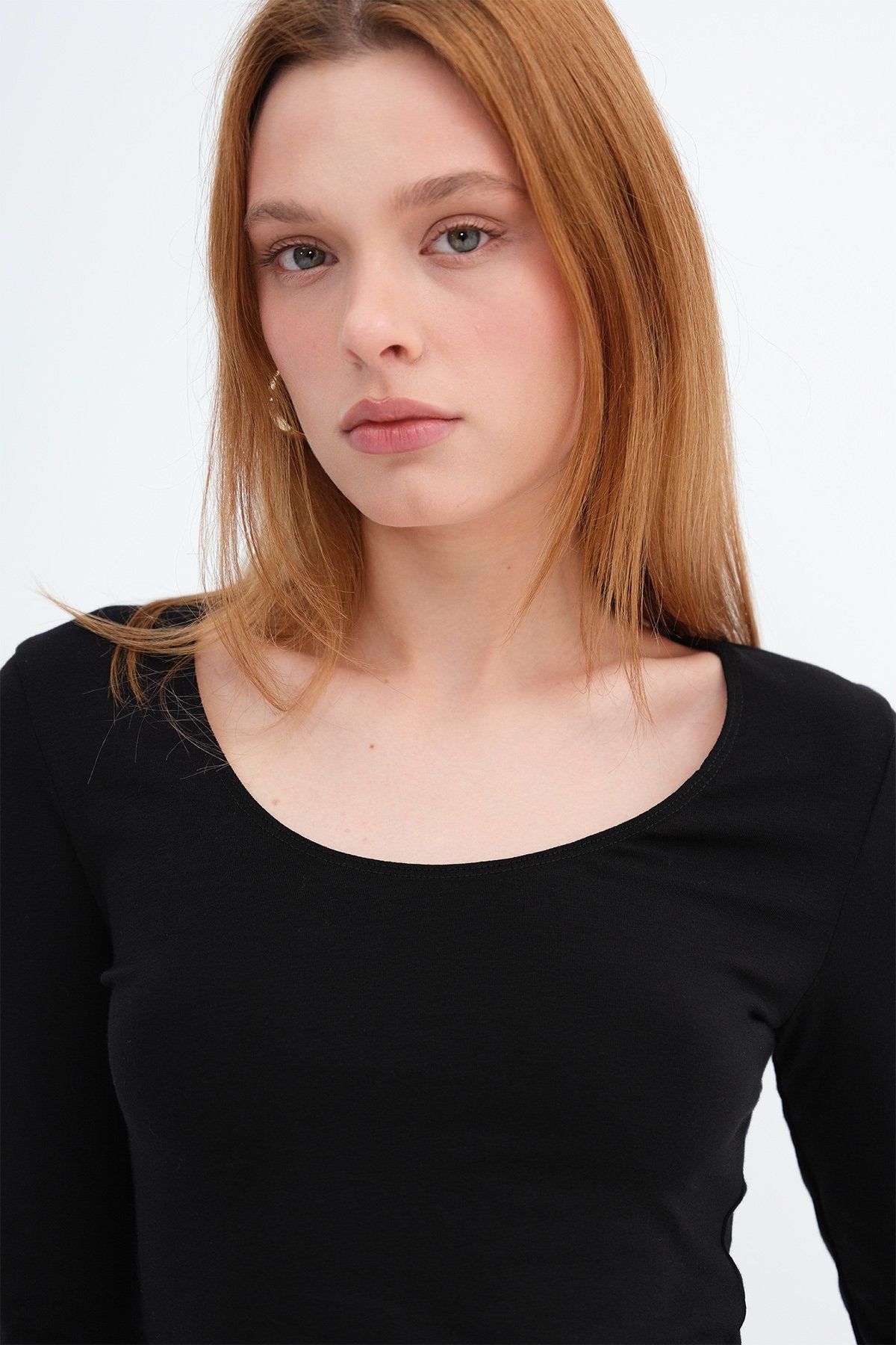 Black_U-Neck-Long-Sleeve-Basic-Blouse-addax