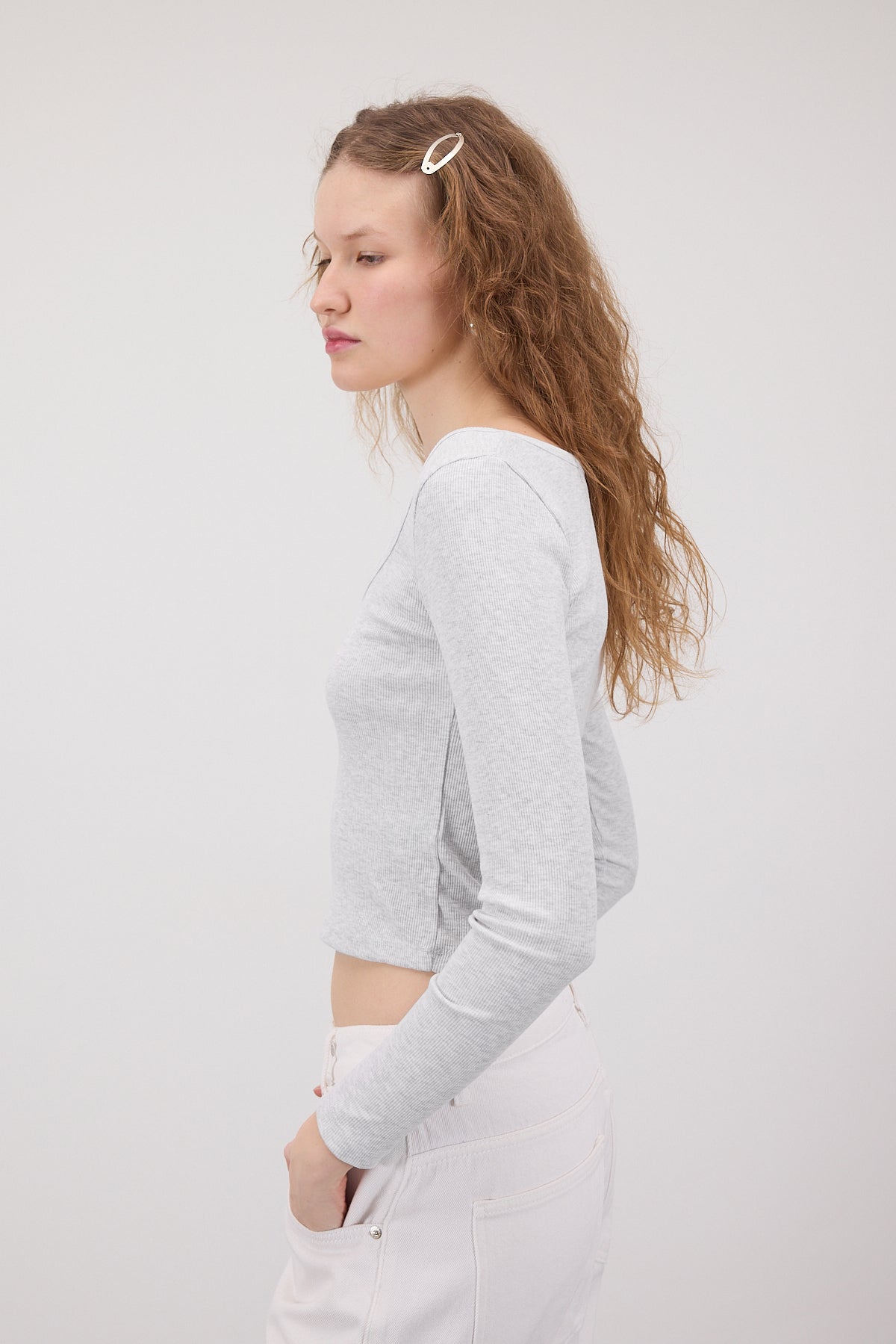 Snow-Melange_U-Neck-Long-Sleeve-Modal-Top-addax