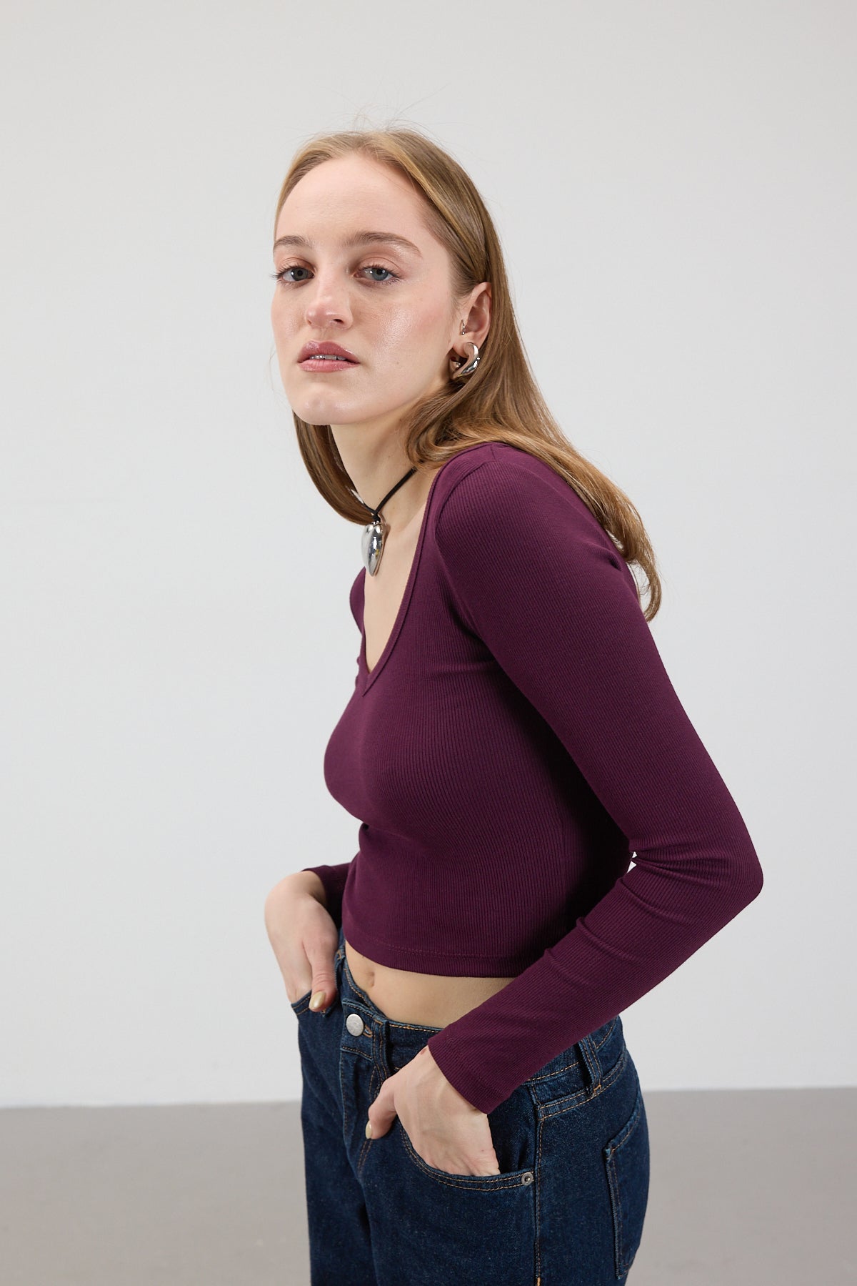 Gardenia_V-Neck-Long-Sleeve-Modal-Top-addax