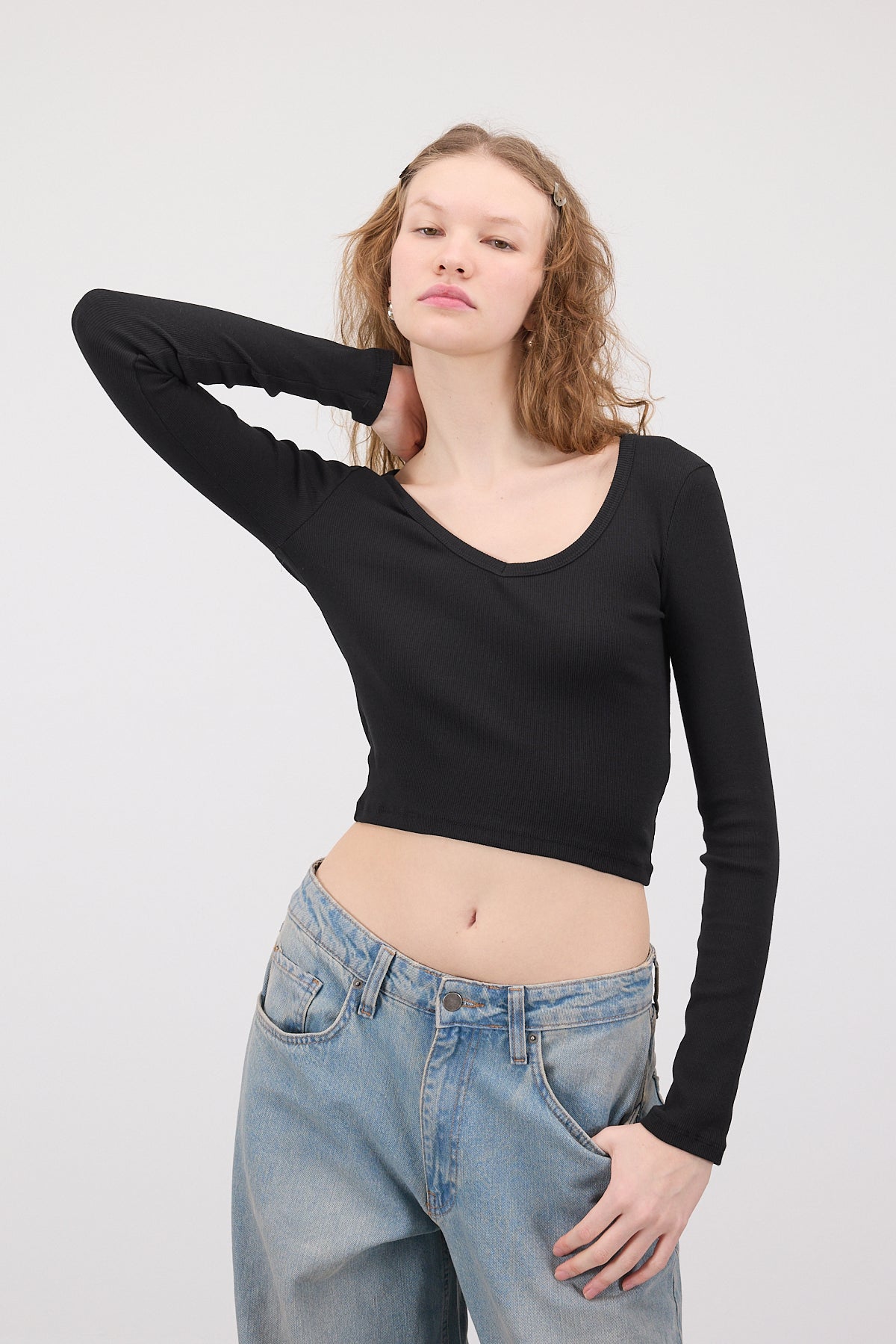 Black_V-Neck-Long-Sleeve-Crop-Top-addax