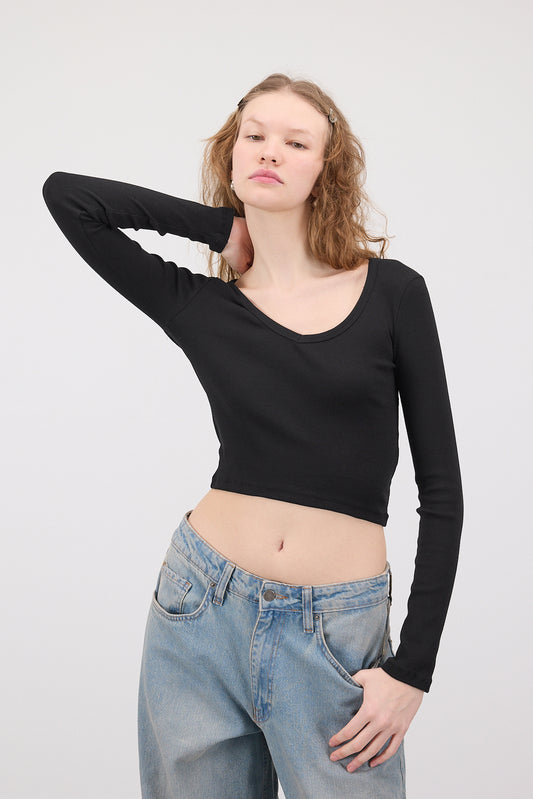 Black_V-Neck-Long-Sleeve-Crop-Top-addax