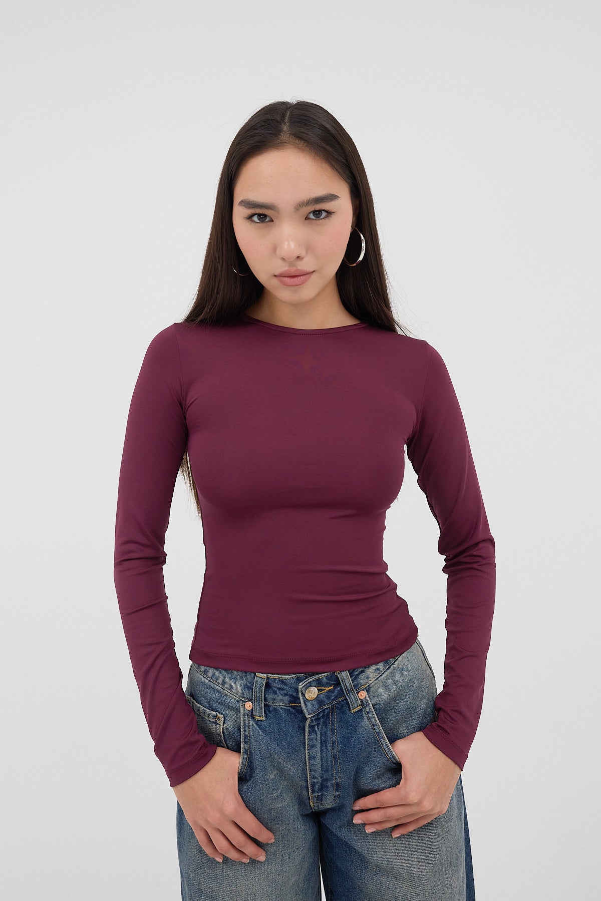 Gardenia_Crew-Neck-Long-Sleeve-Top-addax