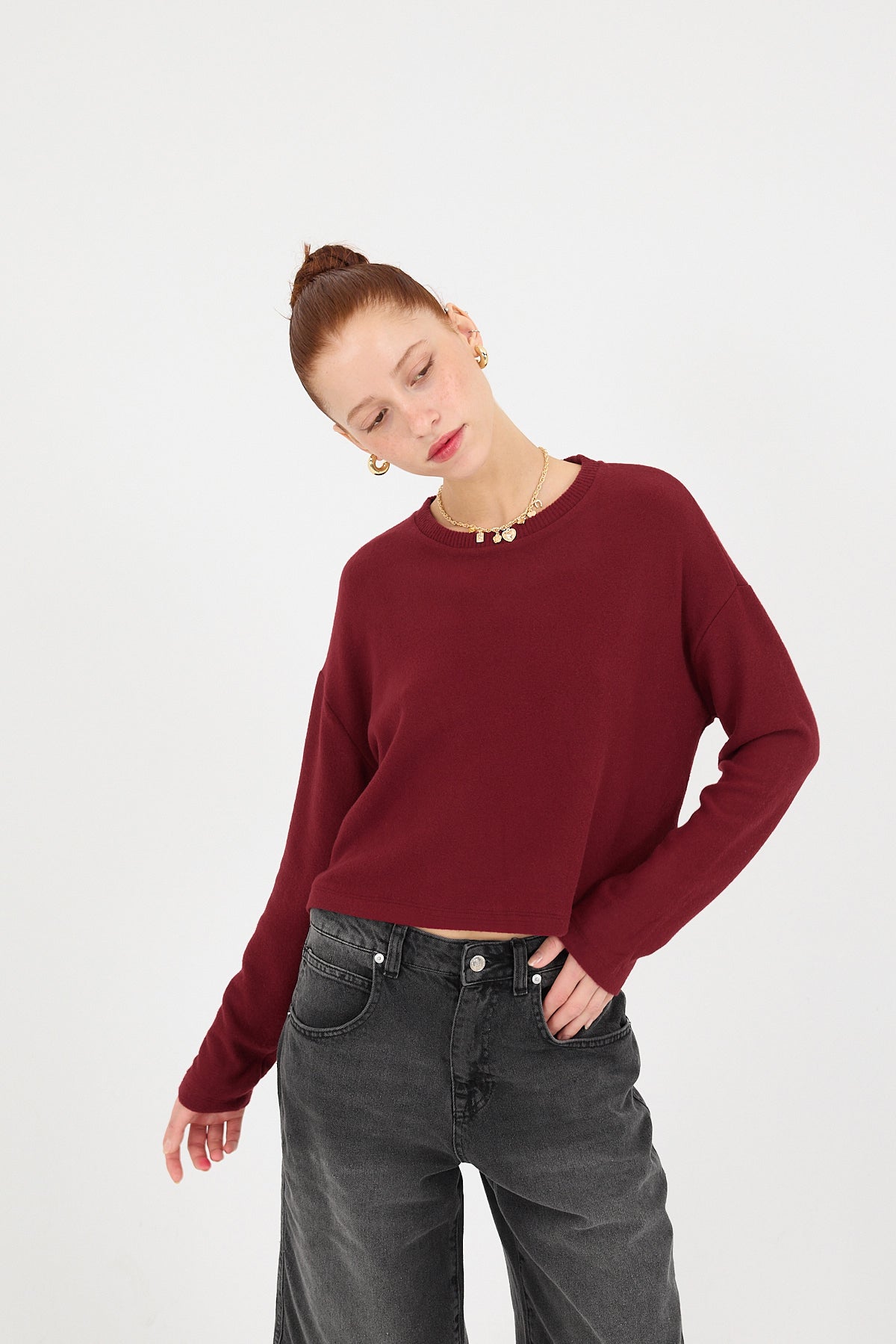 Burgundy_Soft-Textured-Crew-Neck-Knit-Sweater-addax