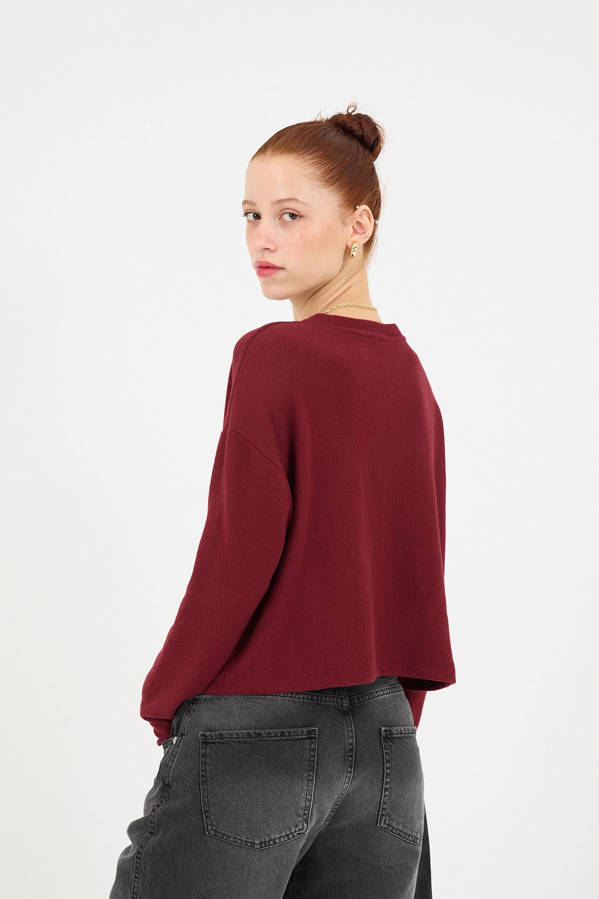 Burgundy_Soft-Textured-Crew-Neck-Knit-Sweater-addax