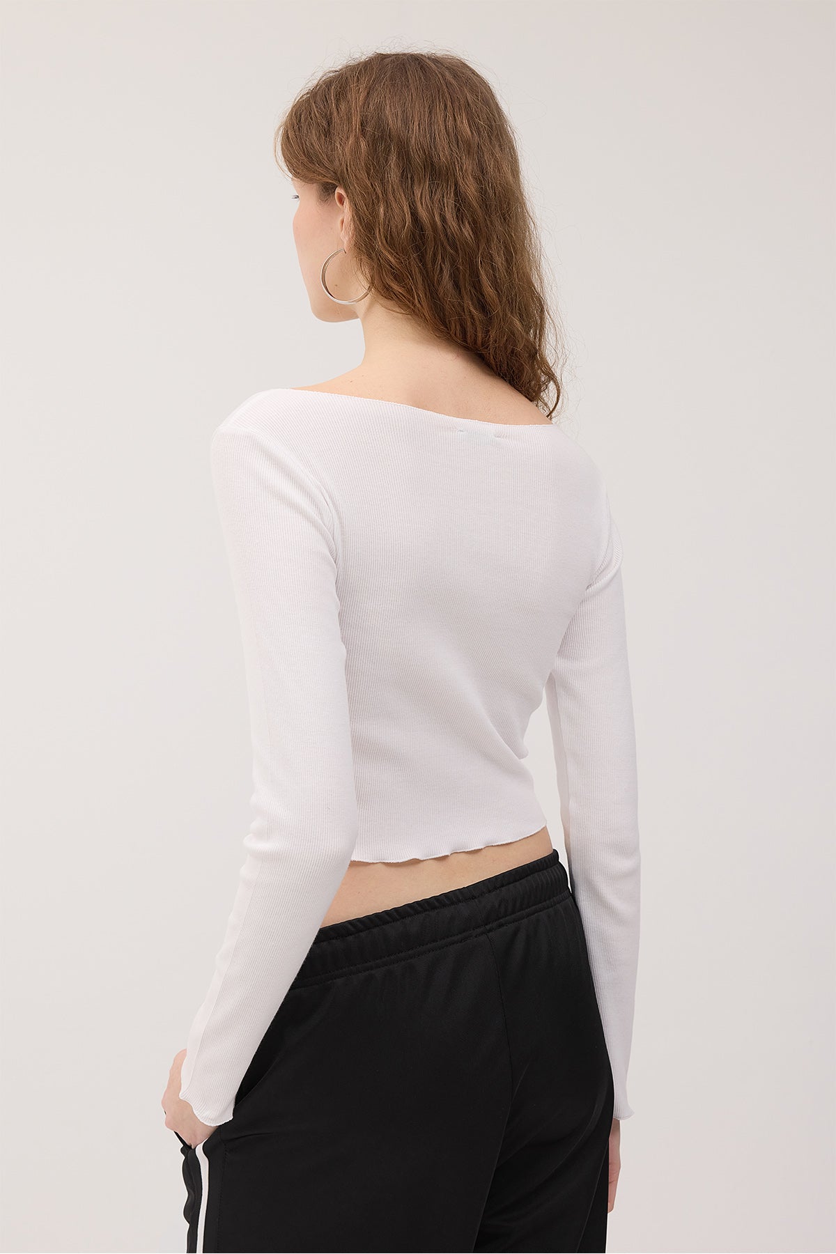 White_Long-Sleeve-Basic-Blouse-addax