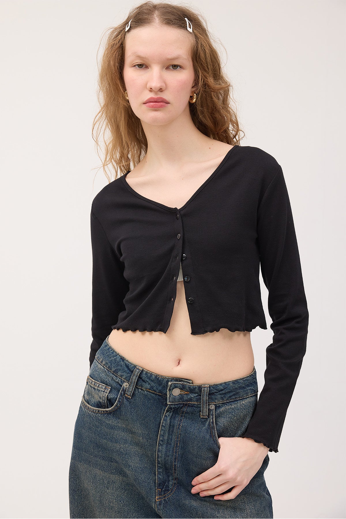 Black_Buttoned-Crop-Cardigan-addax