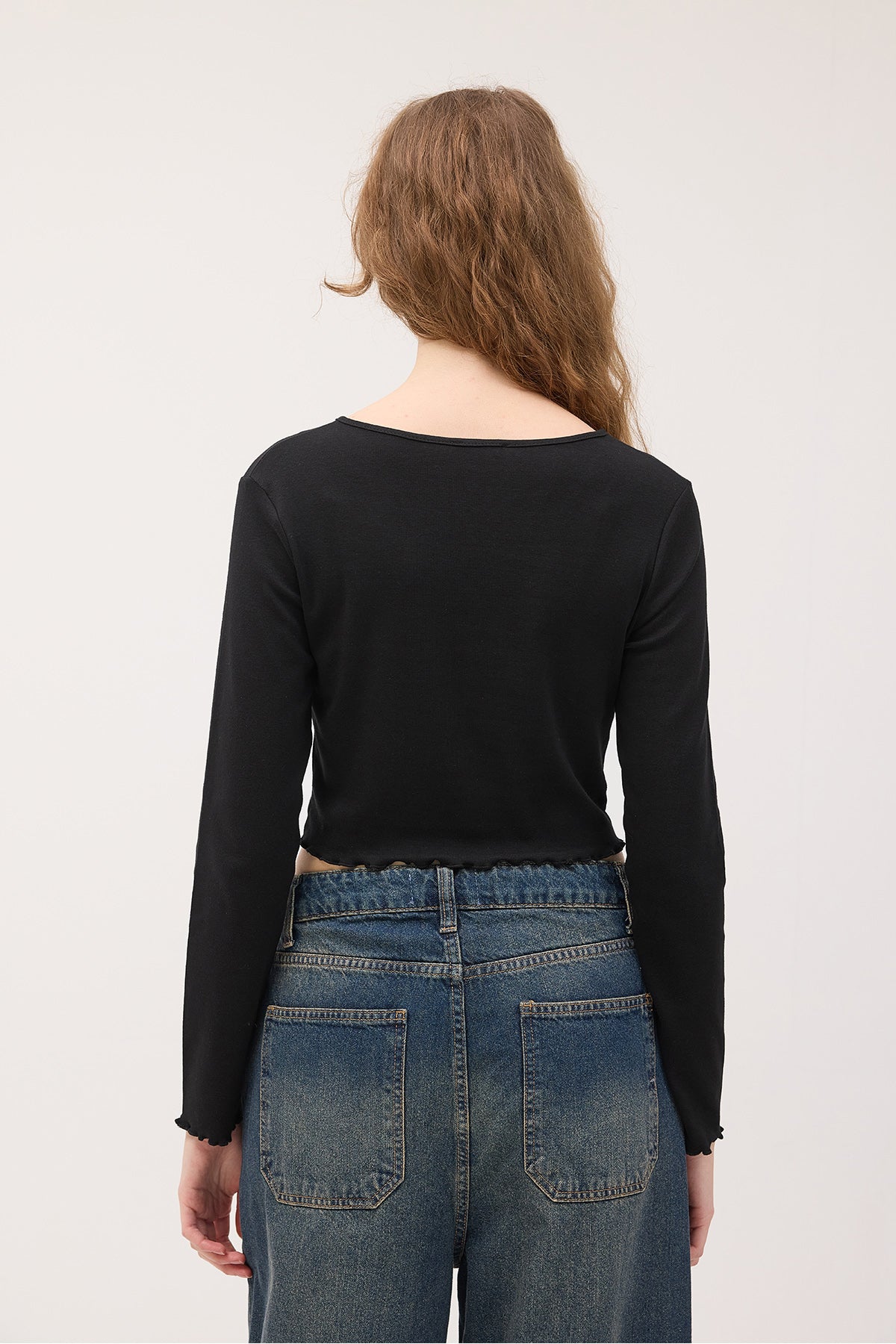 Black_Buttoned-Crop-Cardigan-addax