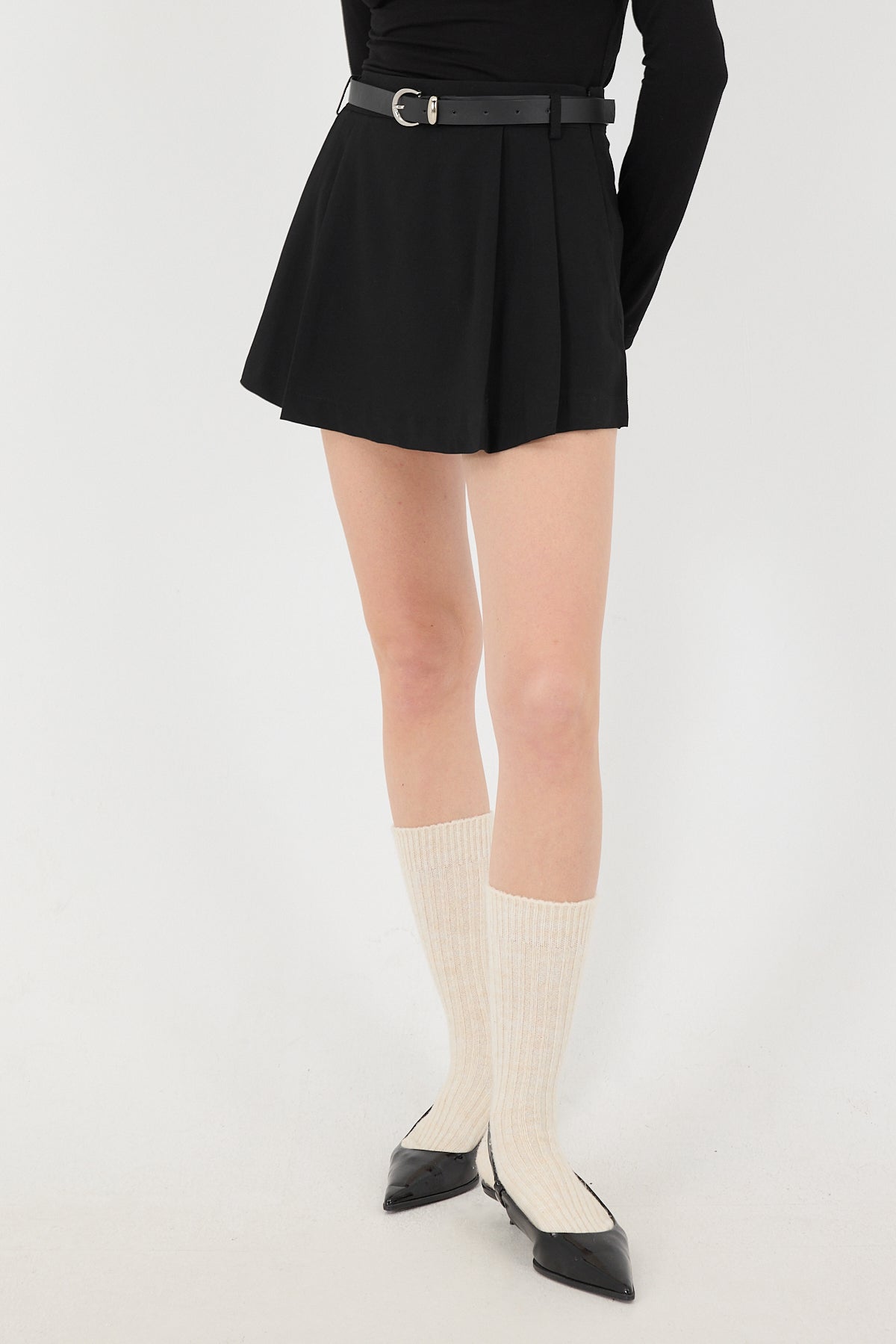 Black_Belted-Pleated-Mini-Skirt-addax
