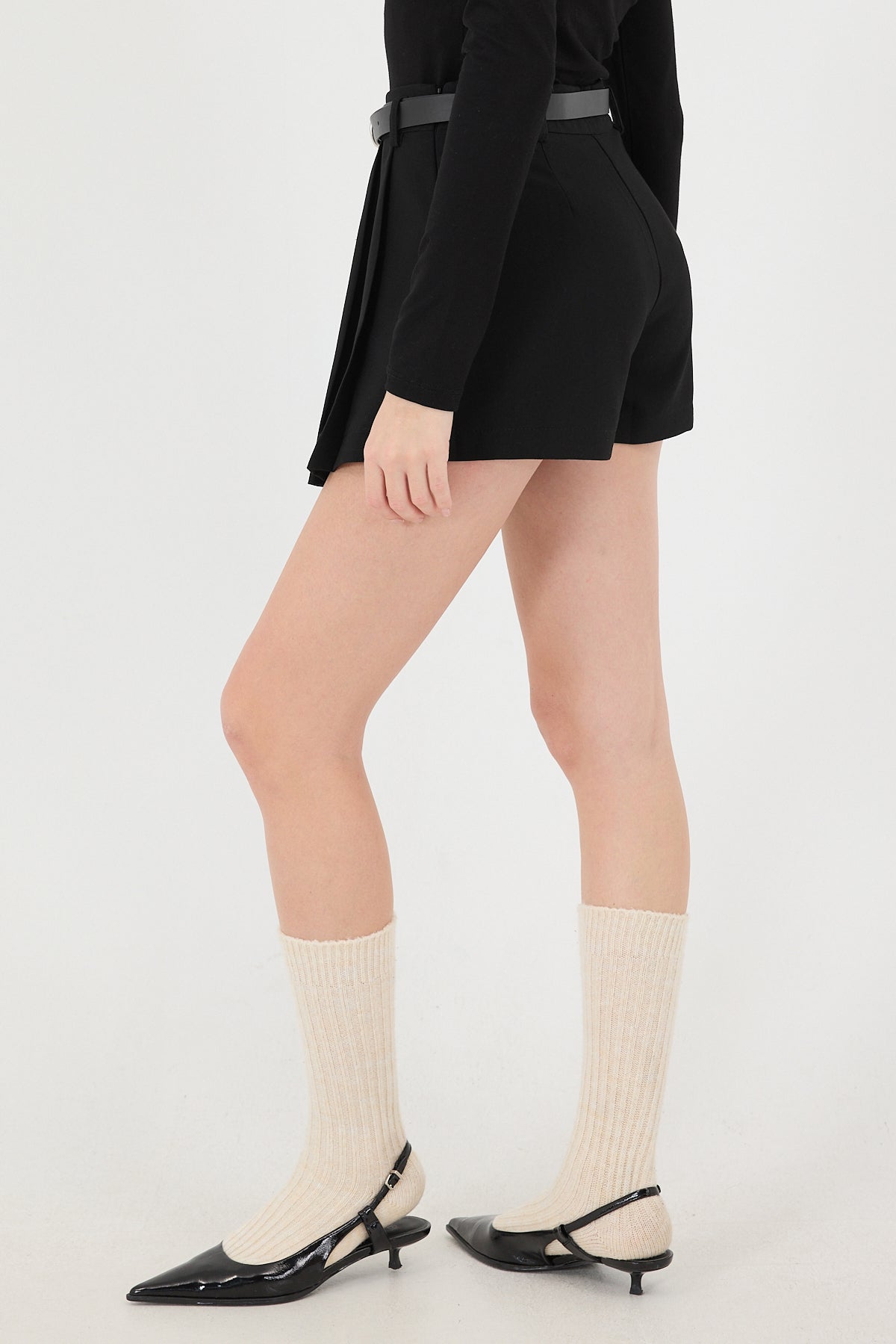 Black_Belted-Pleated-Mini-Skirt-addax