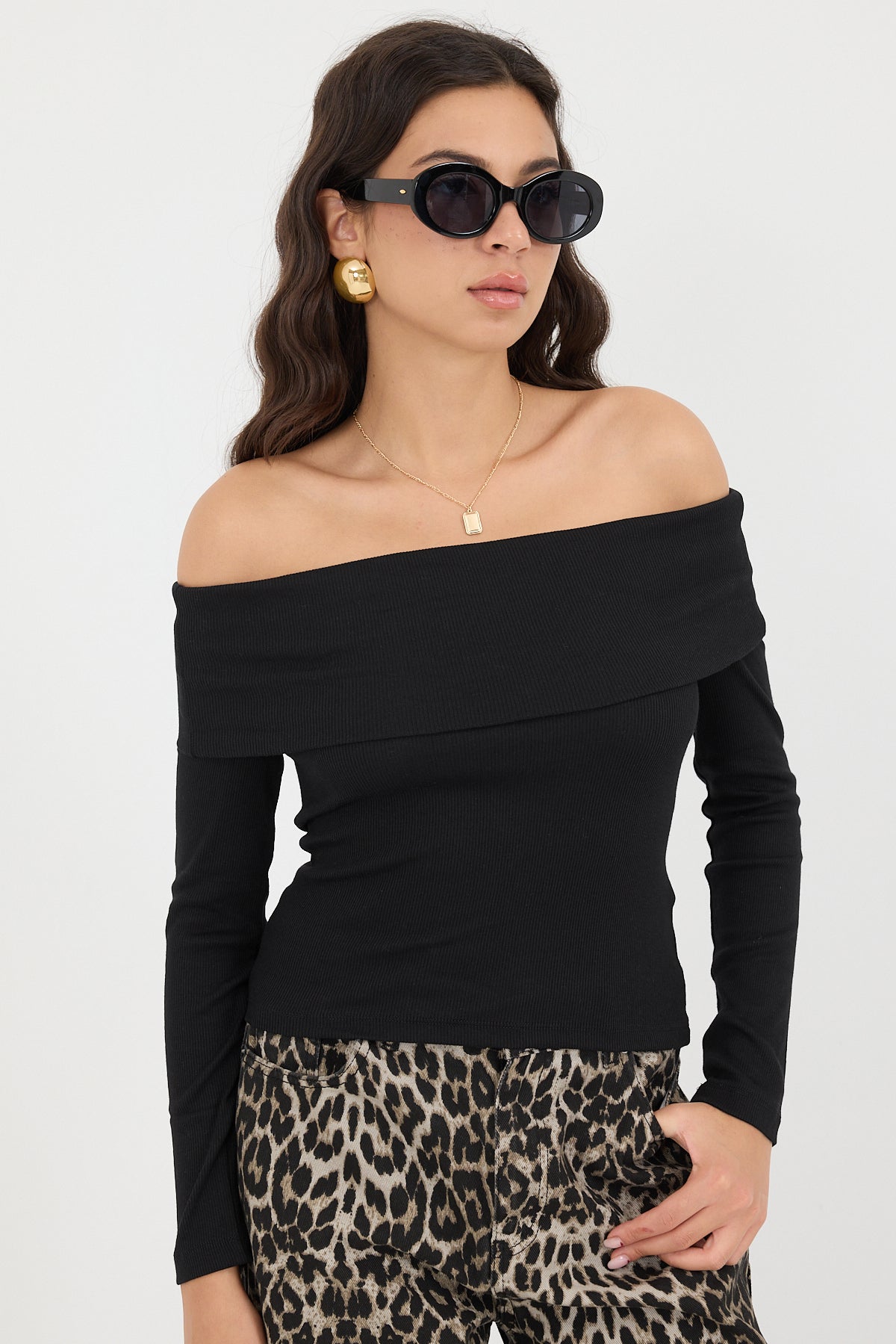 Black_Madonna-Collar-Modal-Blouse-addax