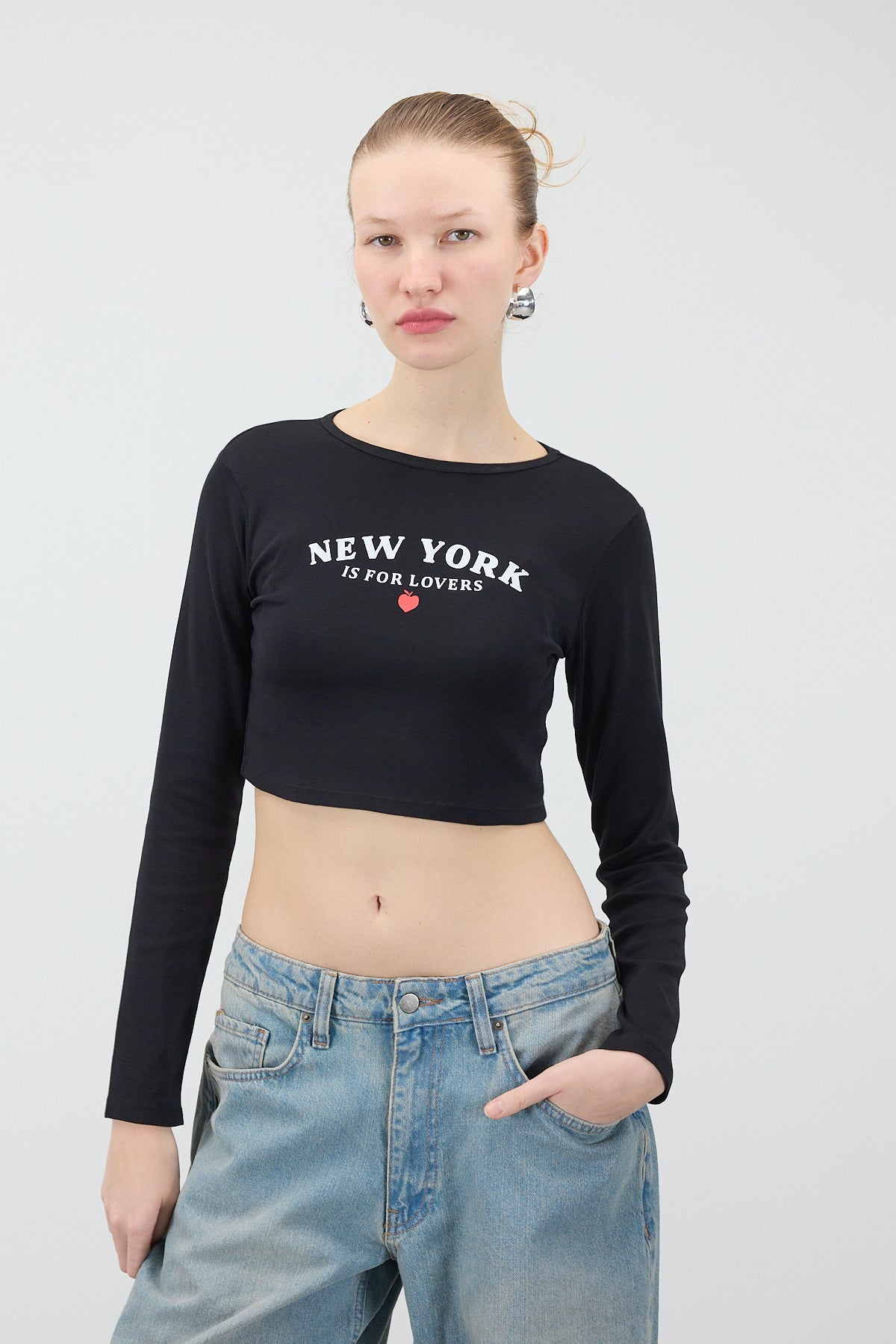 Black_New-York-Is-For-Lovers-Crop-Top-addax
