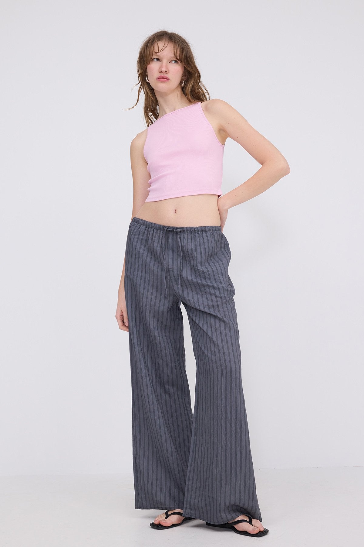 Begonia_Halter-Neck-Tank-Top-addax