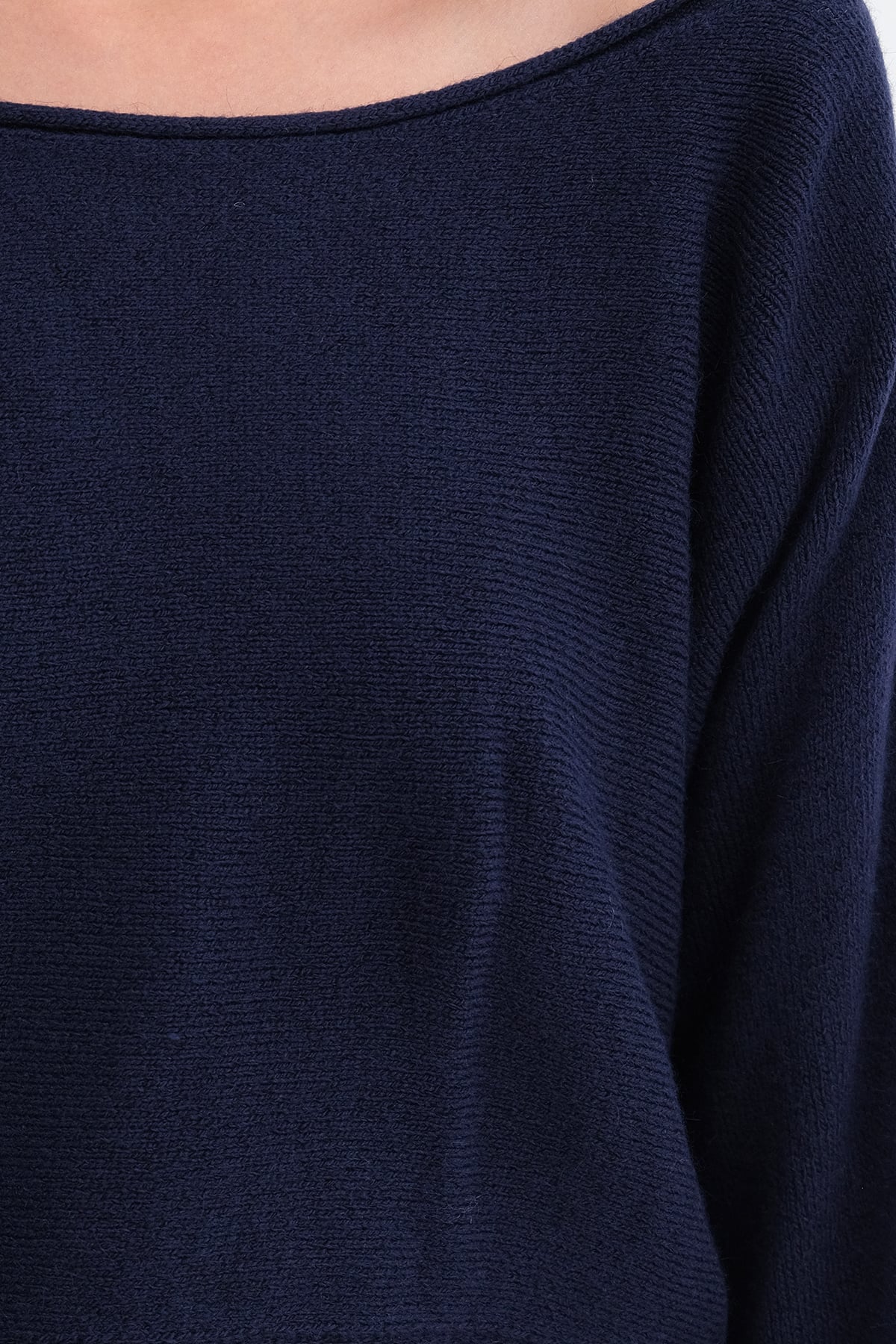 Dark-Night-Blue_Boat-Neck-Long-Sleeve-Crop-Knitwear-Sweater-addax