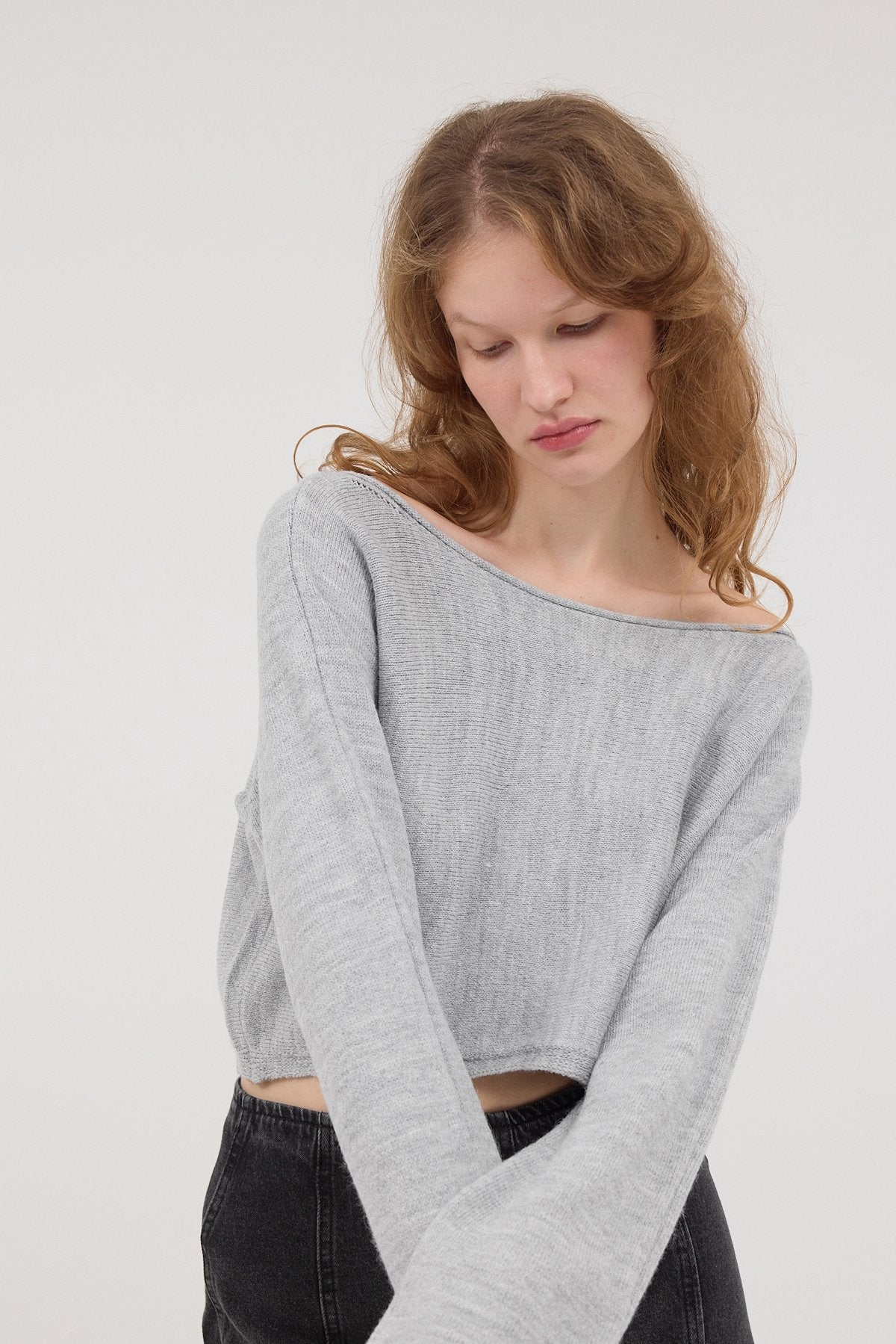 Snow-Melange_Boat-Neck-Long-Sleeve-Crop-Knitwear-Sweater-addax