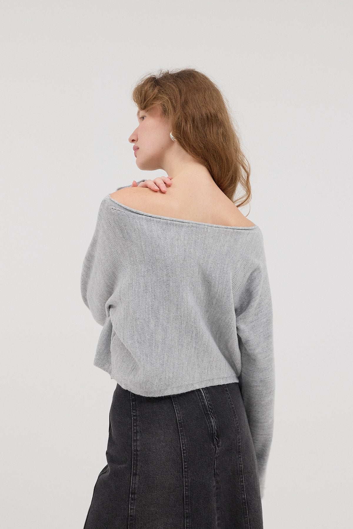 Snow-Melange_Boat-Neck-Long-Sleeve-Crop-Knitwear-Sweater-addax