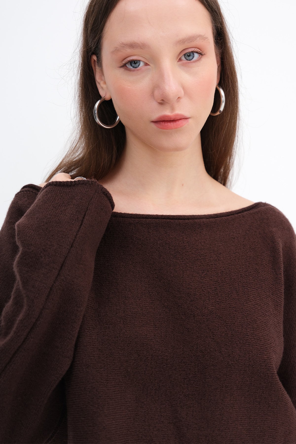 Bitter-Coffee_Boat-Neck-Long-Sleeve-Crop-Knitwear-Sweater-addax