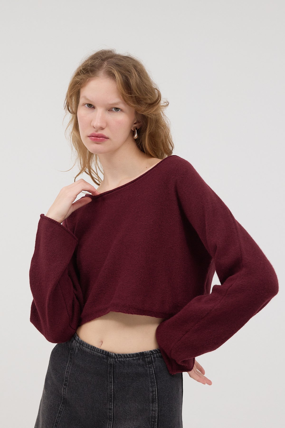 Light-Burgundy_Boat-Neck-Long-Sleeve-Crop-Knitwear-Sweater-addax