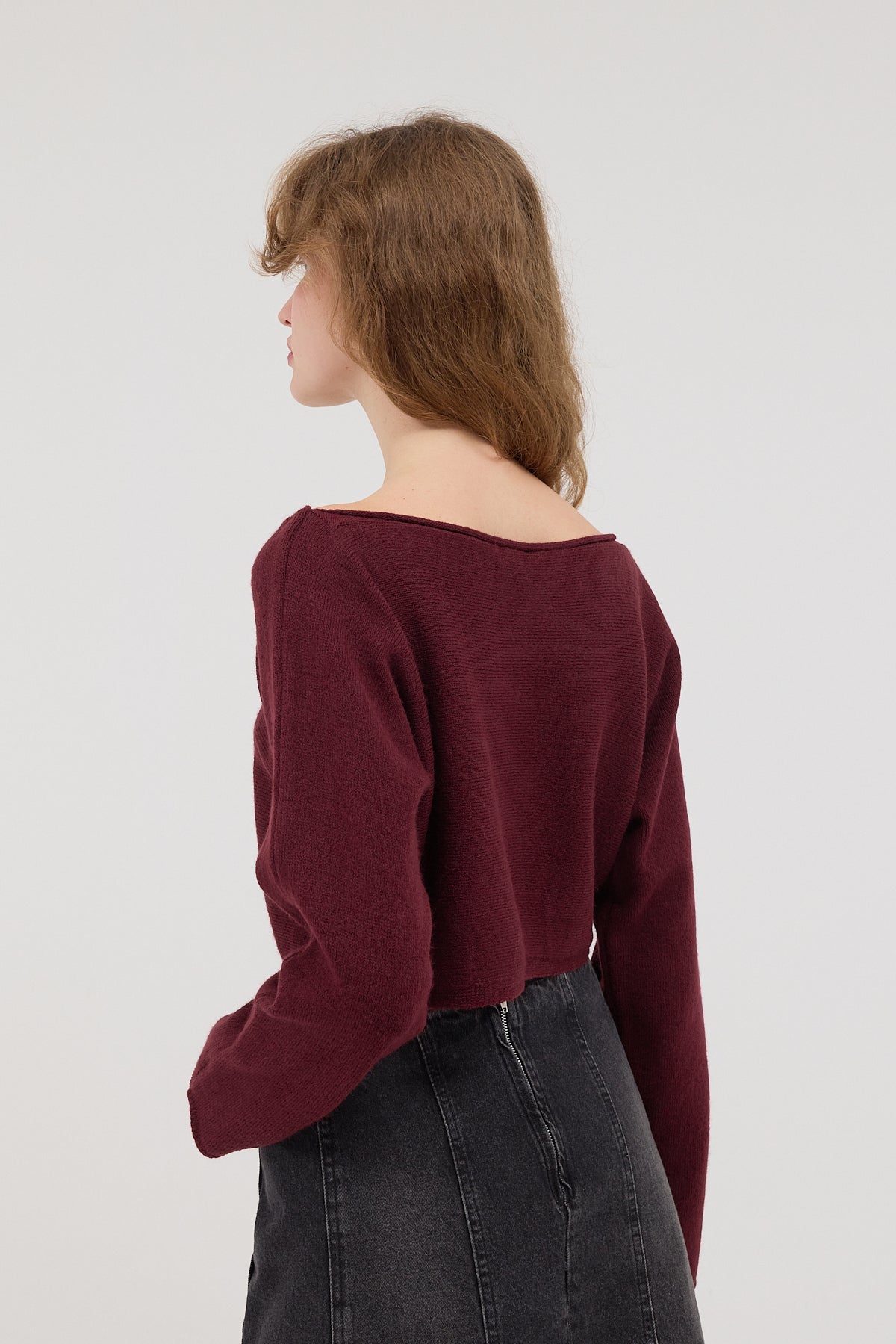 Light-Burgundy_Boat-Neck-Long-Sleeve-Crop-Knitwear-Sweater-addax
