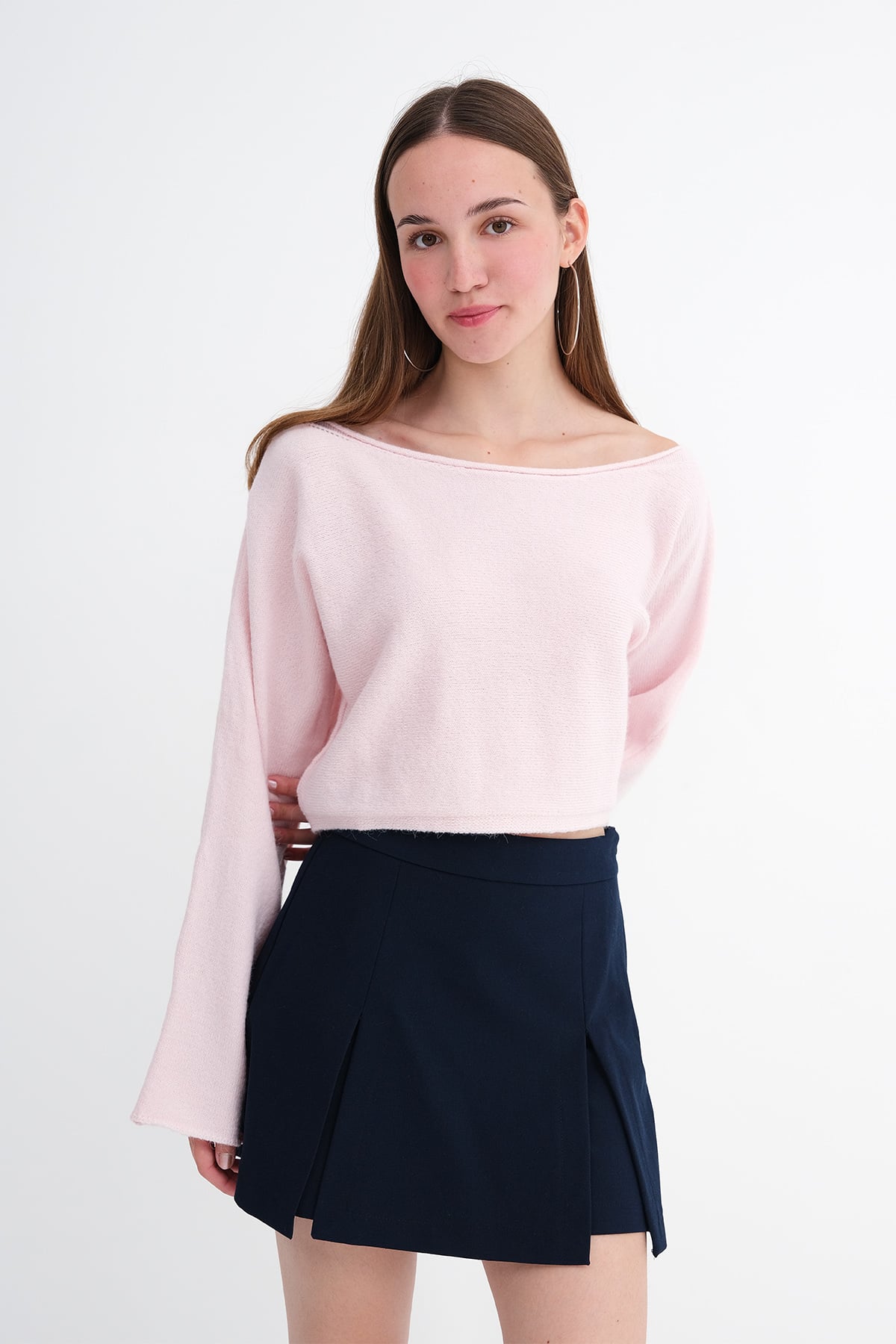 Lotus_Boat-Neck-Long-Sleeve-Crop-Knitwear-Sweater-addax