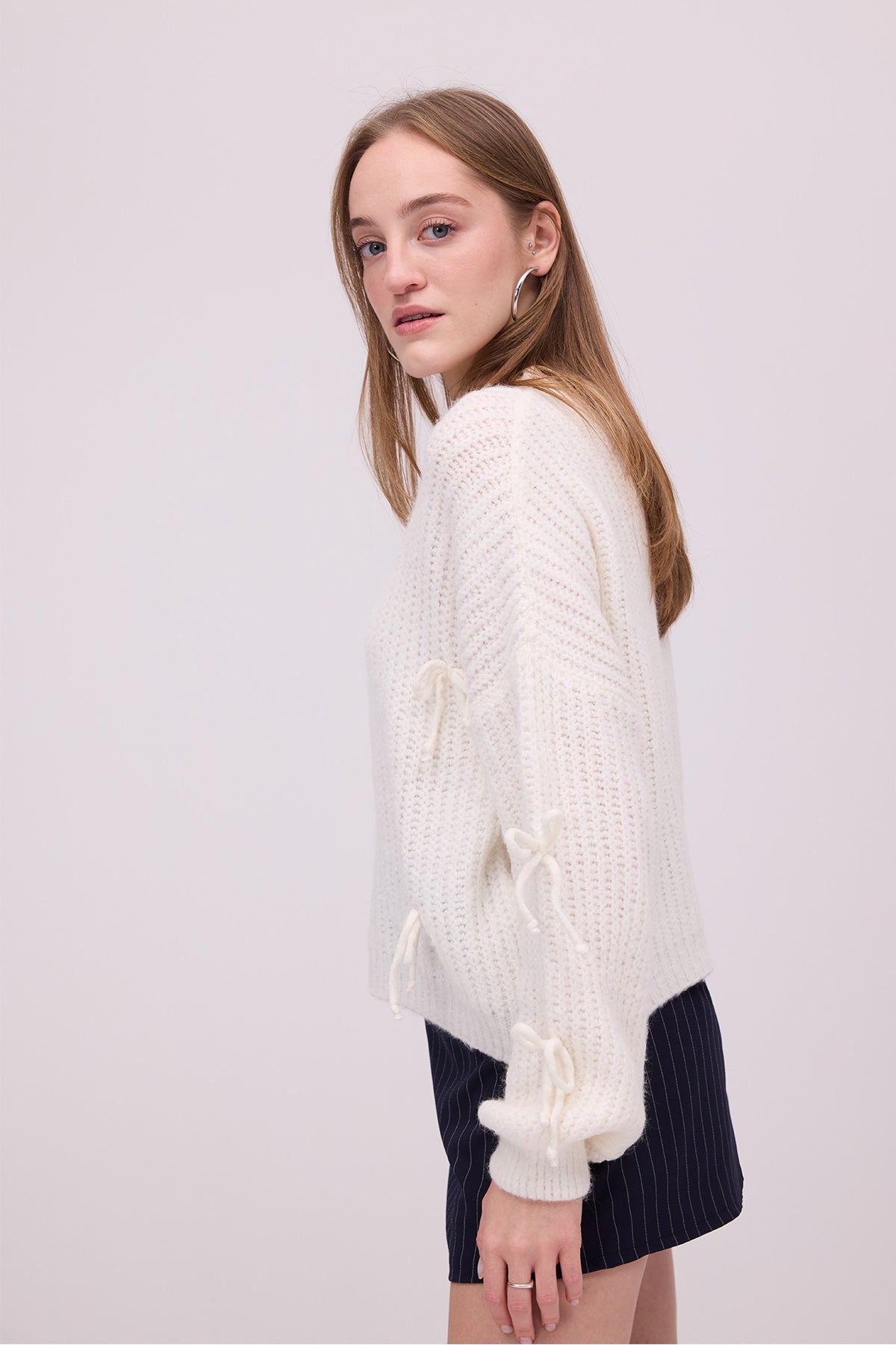 Ecru_Bow-Knit-Sweater-addax