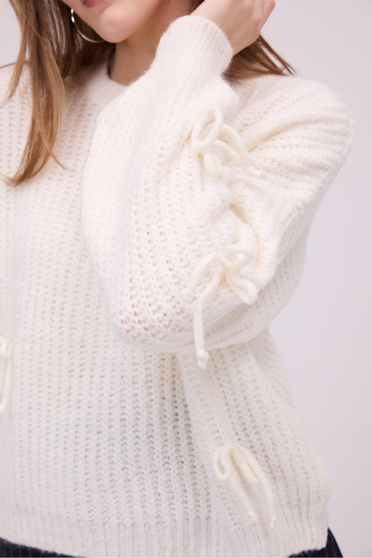 Ecru_Bow-Knit-Sweater-addax