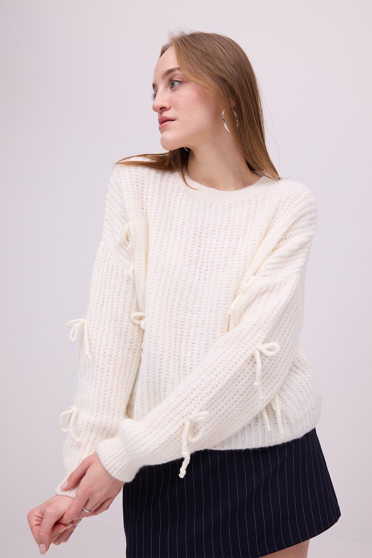 Ecru_Bow-Knit-Sweater-addax