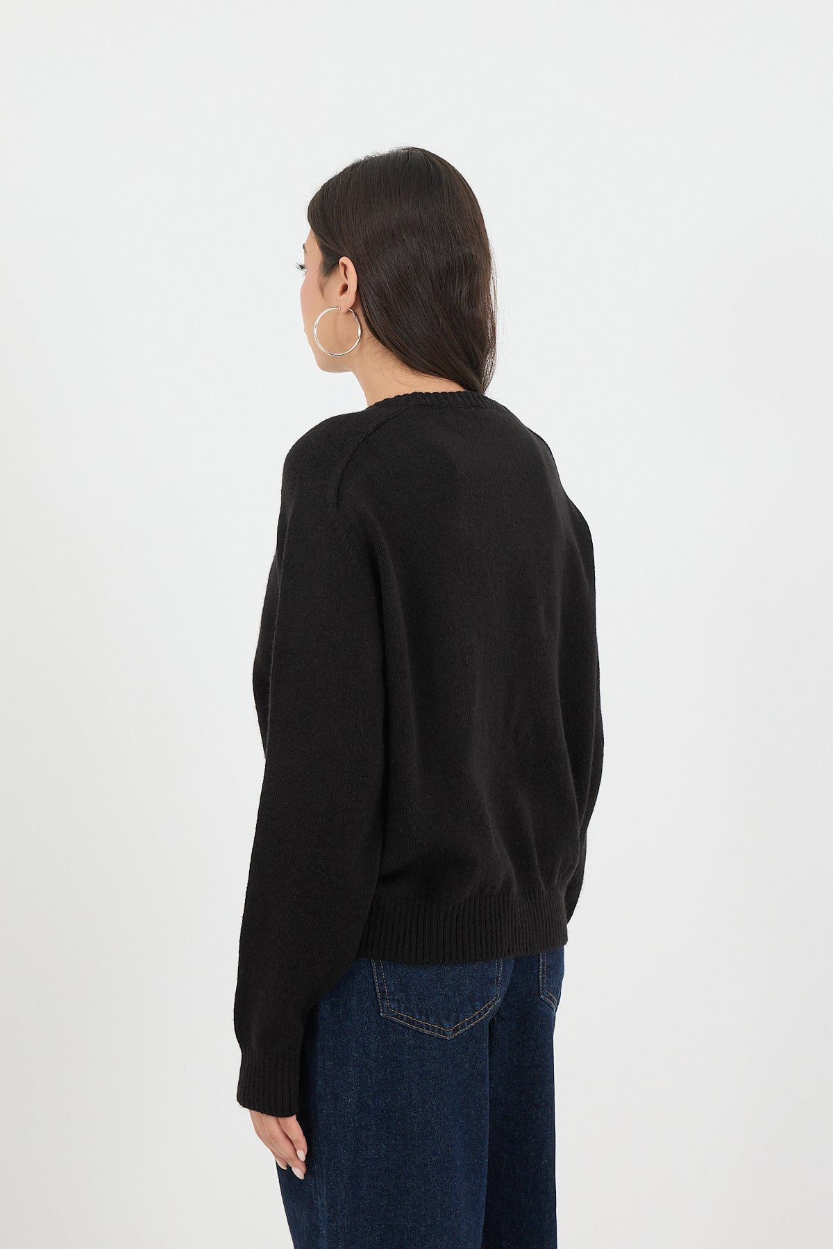 Black_Crew-Neck-Embroidered-Knitwear-Sweater-addax