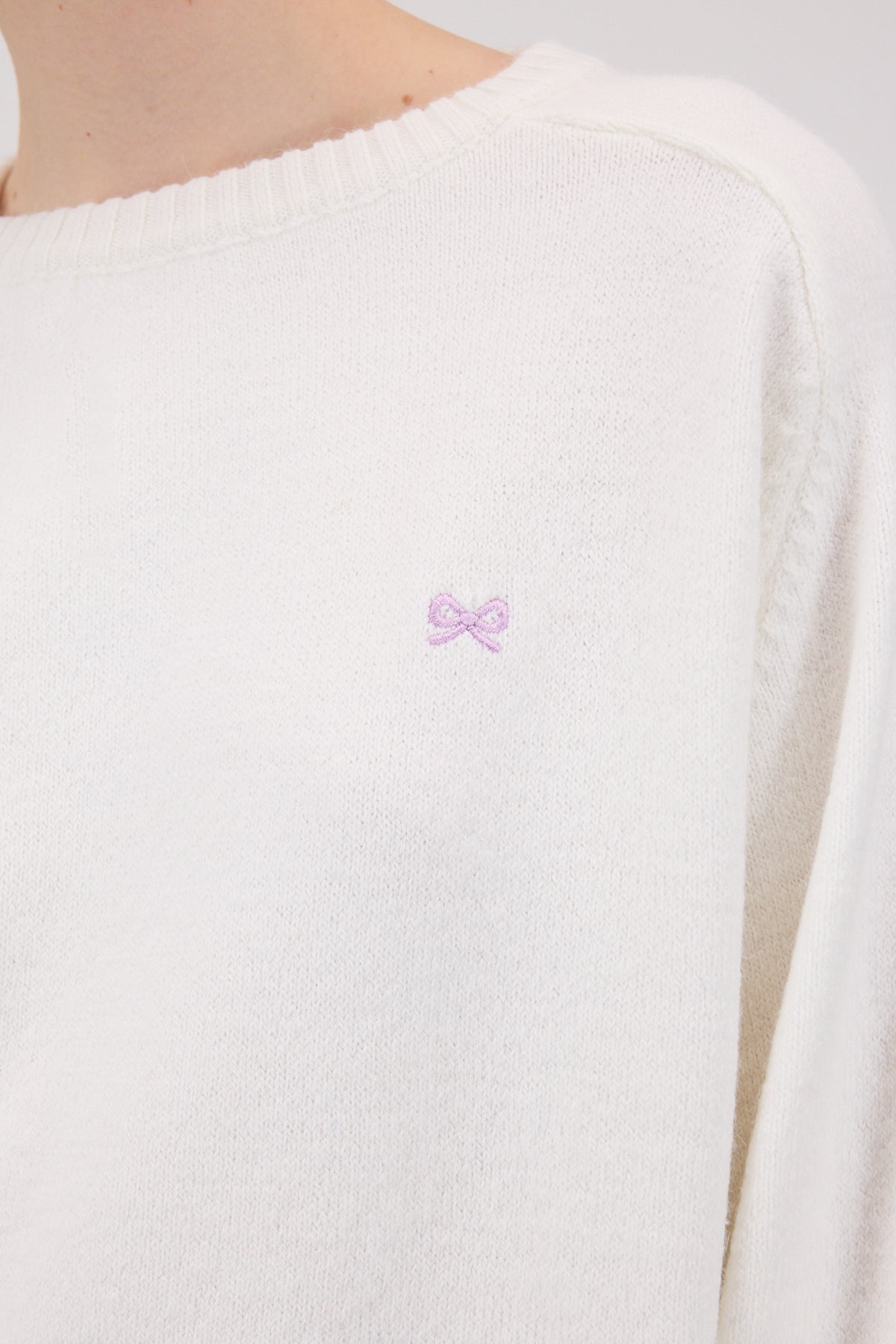 Ecru_Crew-Neck-Embroidered-Knitwear-Sweater-addax